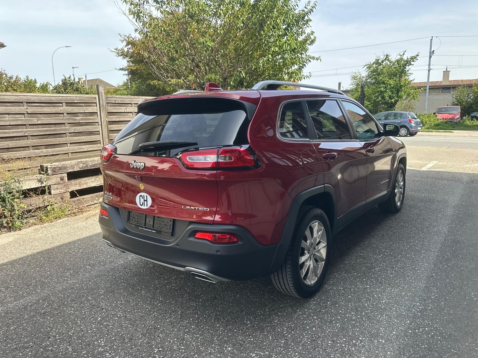 JEEP Cherokee 2.0TD Limited AWD 9ATX-showroom-element-2