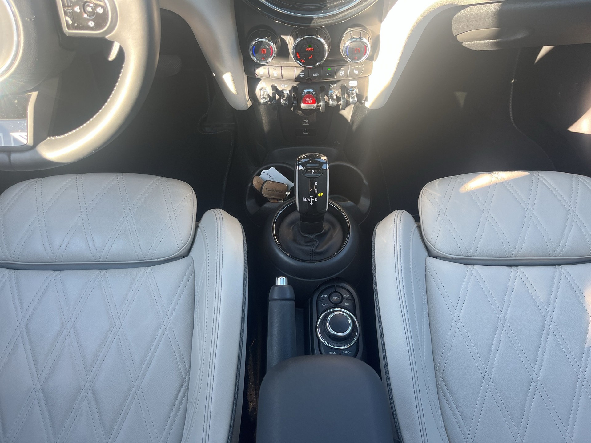 MINI Cooper S Steptronic DKG-image-12