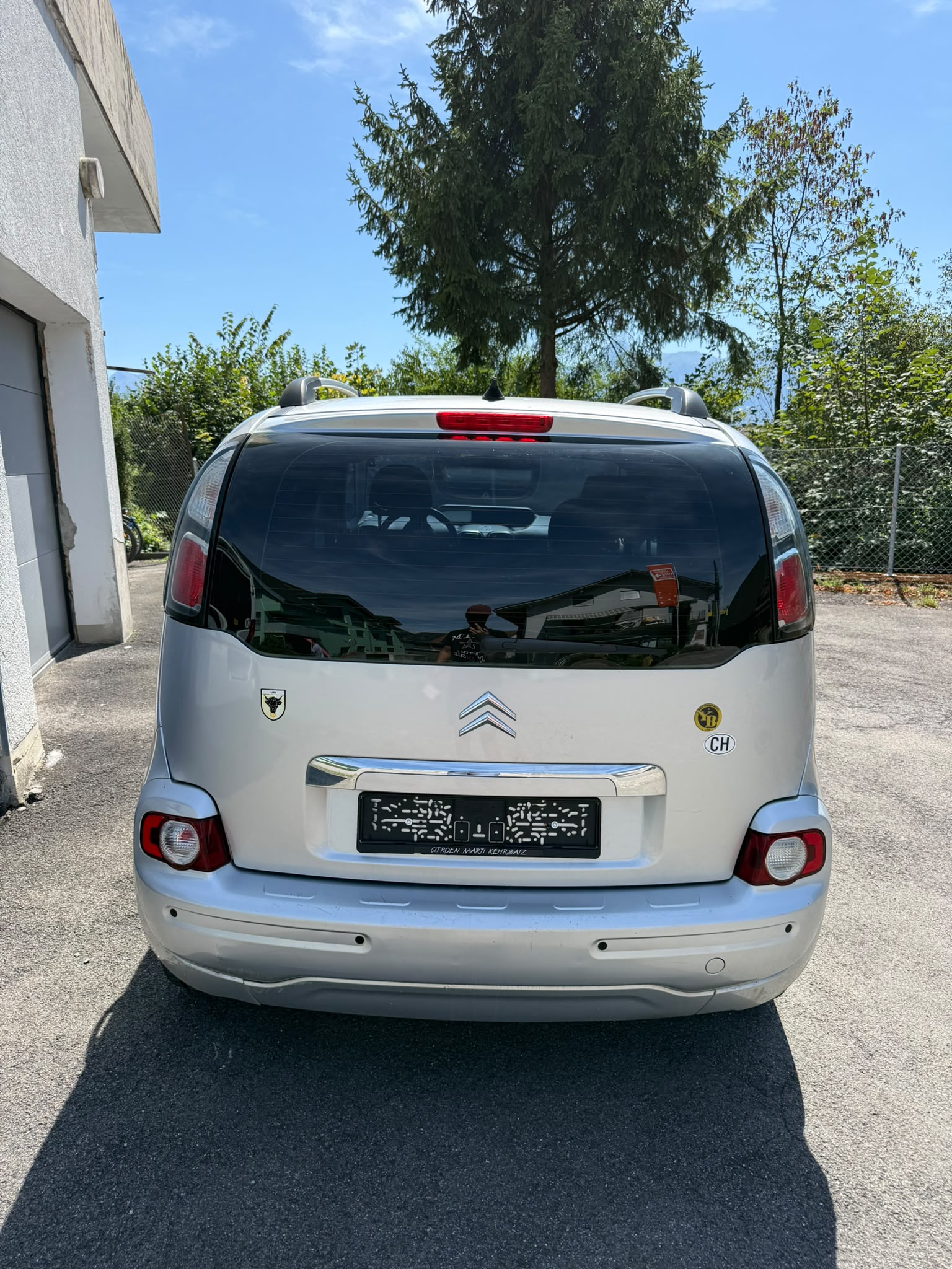 CITROEN C3 Picasso 1.6i 16V Chic (SX)-image-2