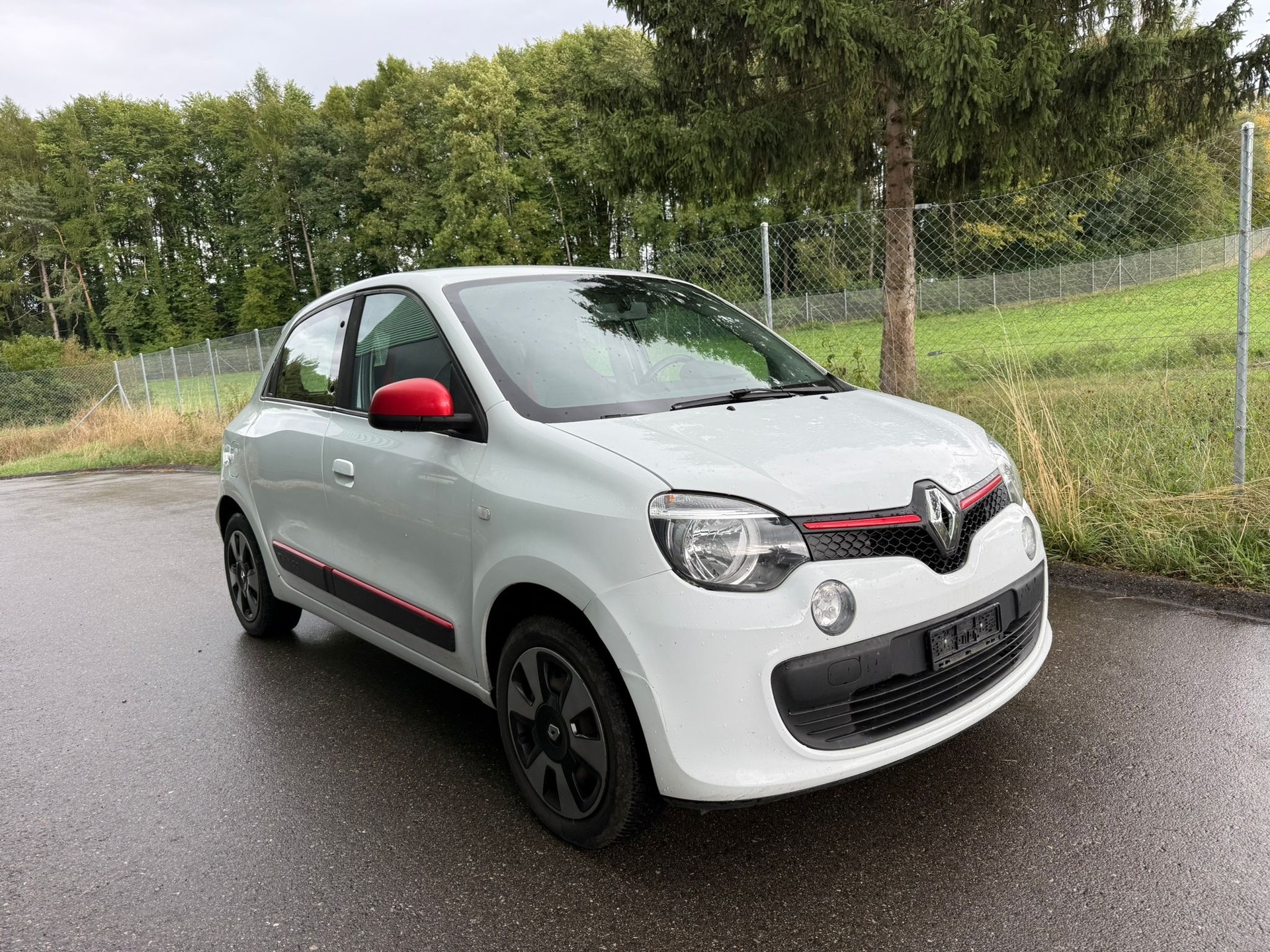 RENAULT Twingo 0.9 Iconic-showroom-element-1