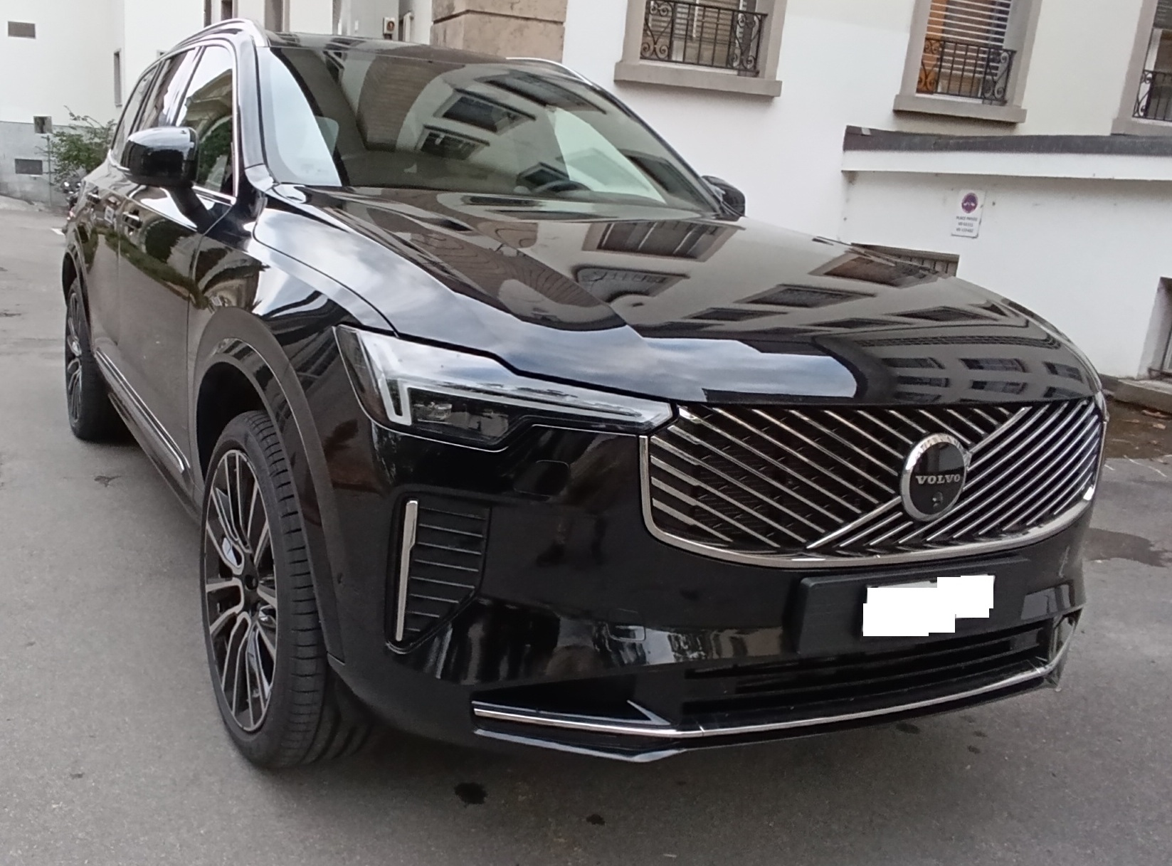 VOLVO 2.0 T8 TE Ultra Bright eAWD-image-2