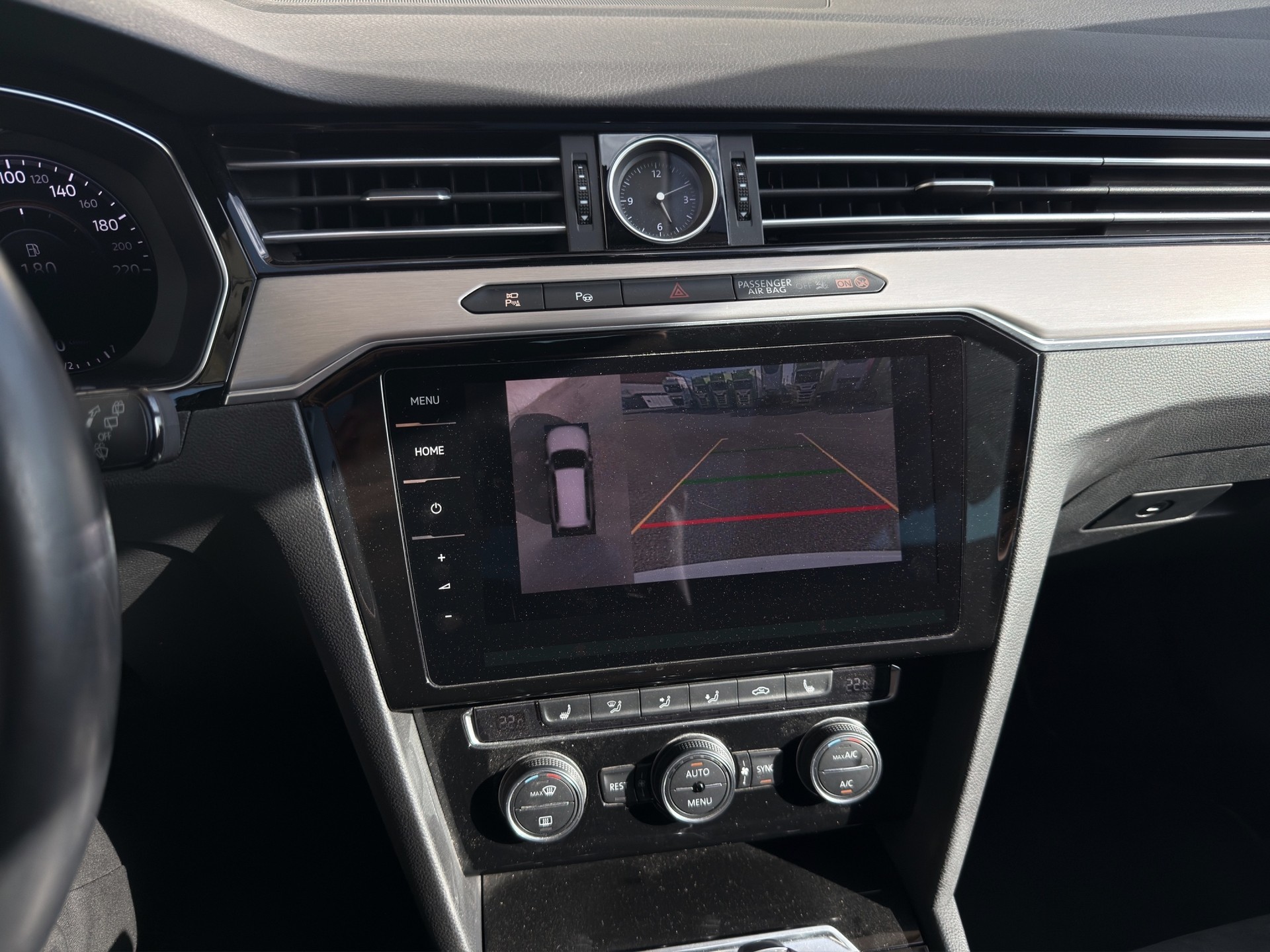 VW Passat Variant 2.0 TSI BMT Highline 4Motion DSG-image-13