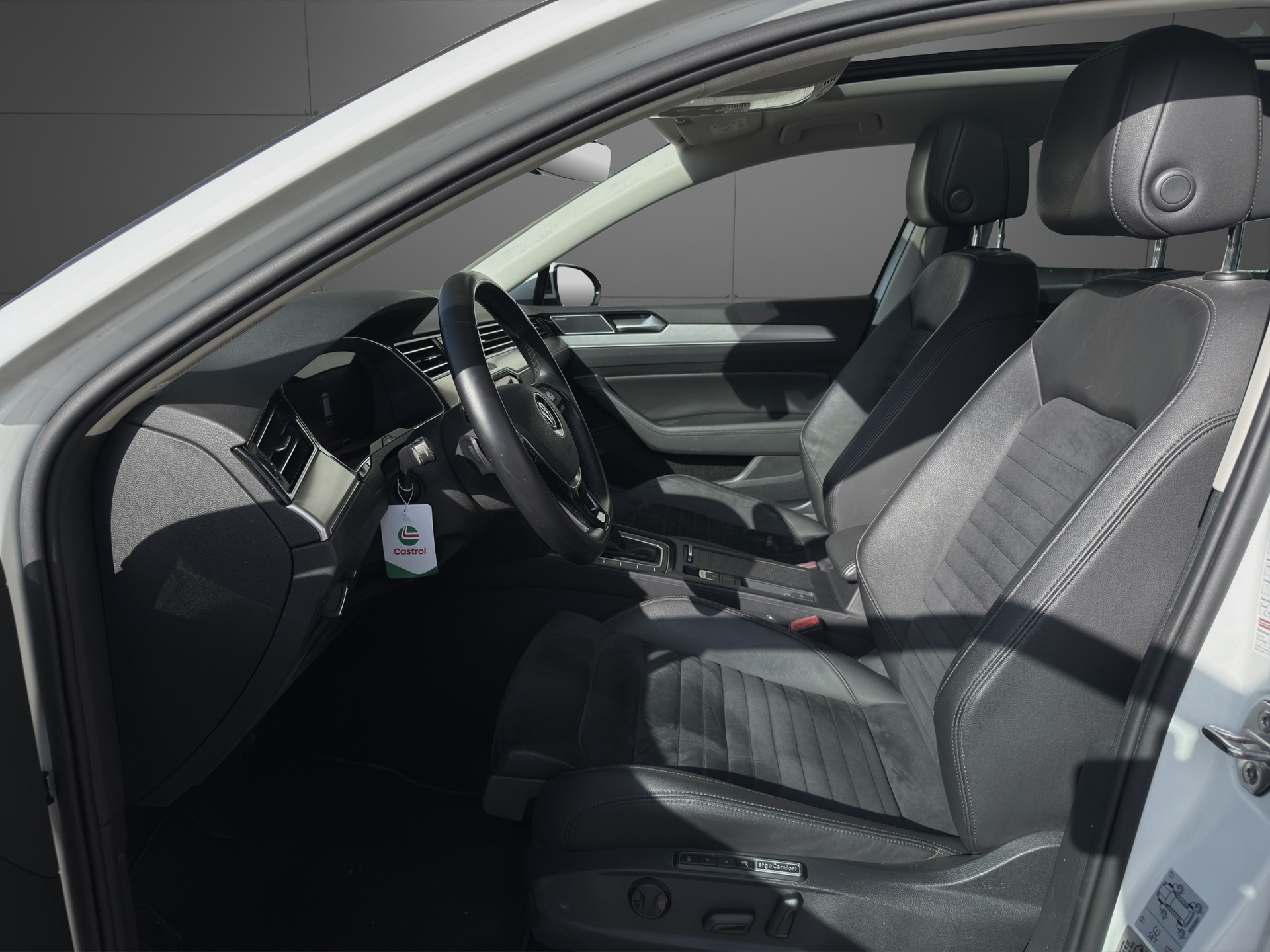 VW Passat Variant 2.0 TSI BMT Highline 4Motion DSG-image-5