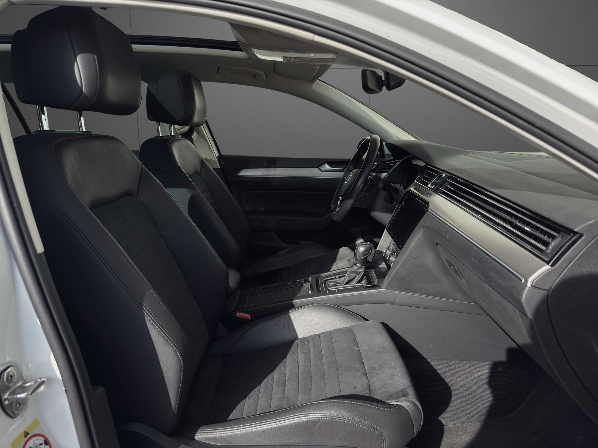 VW Passat Variant 2.0 TSI BMT Highline 4Motion DSG-image-10