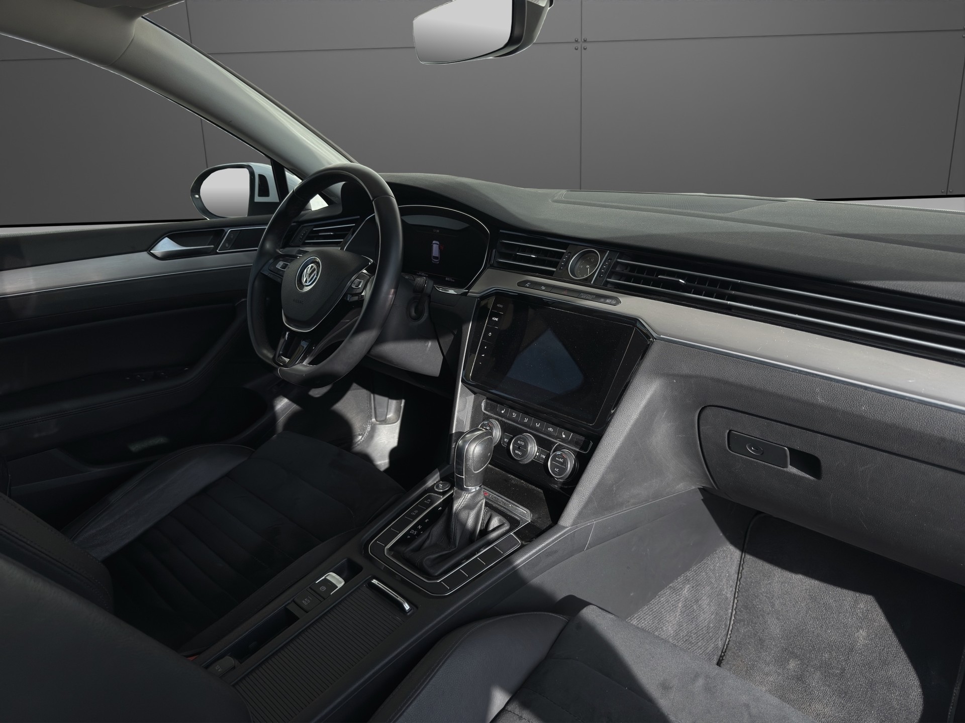 VW Passat Variant 2.0 TSI BMT Highline 4Motion DSG-image-11