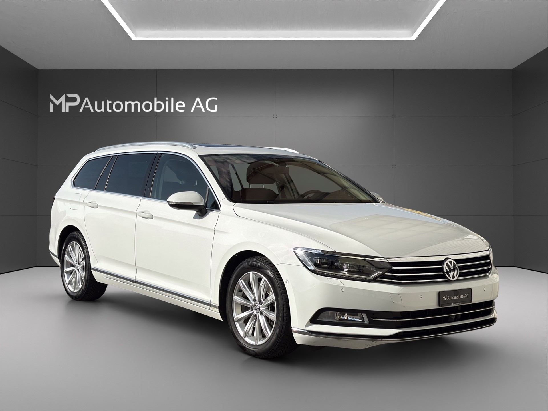 VW Passat Variant 2.0 TSI BMT Highline 4Motion DSG-image-1