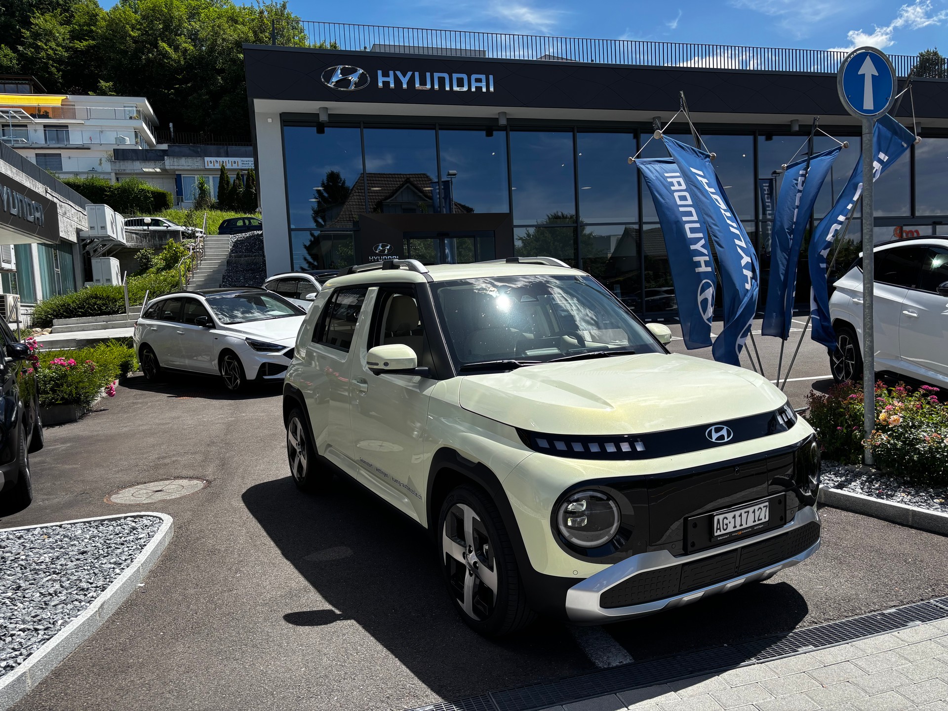 HYUNDAI Inster 49kWh Vertex-image-2