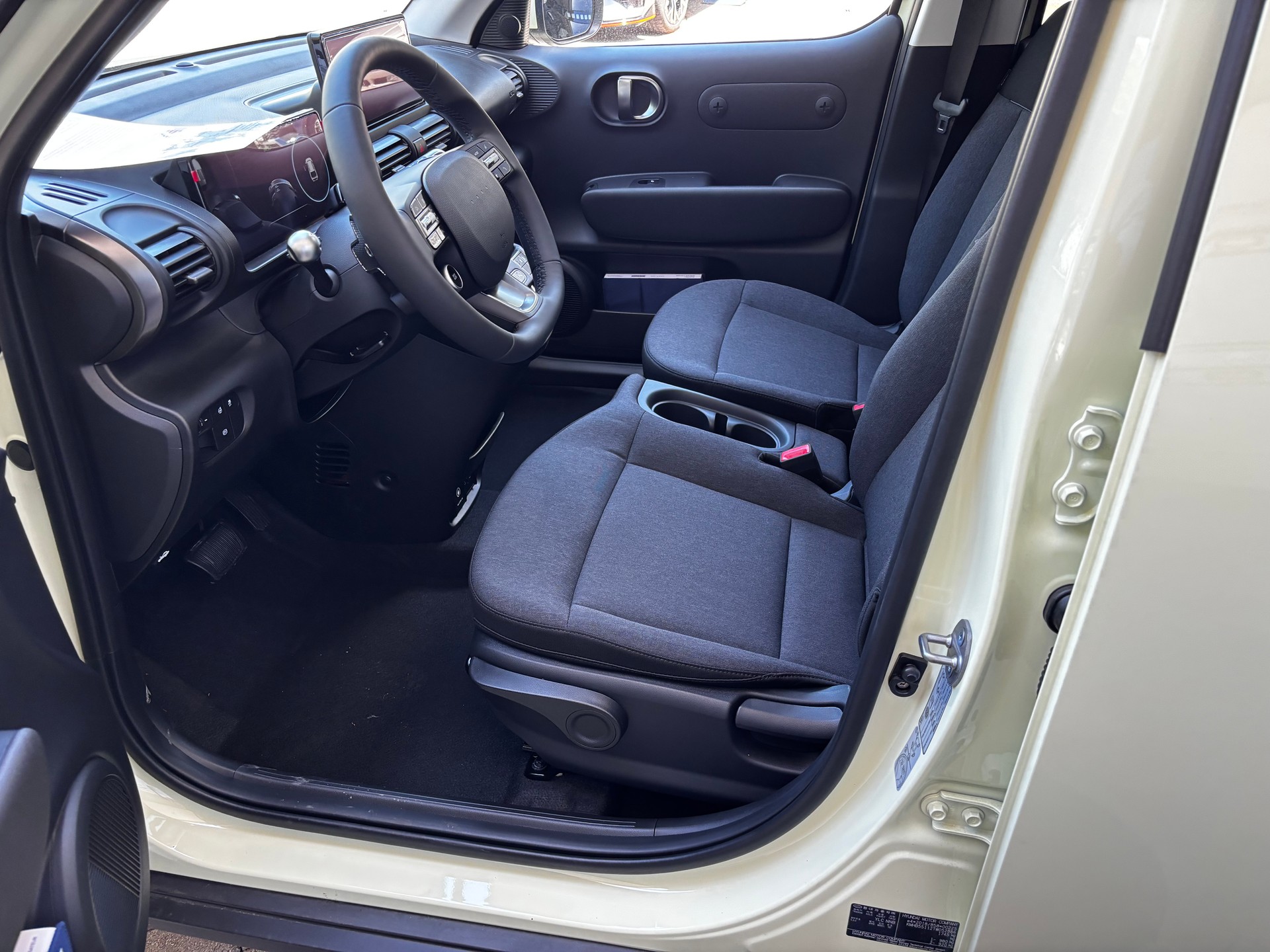 HYUNDAI Inster 49kWh Vertex-image-10