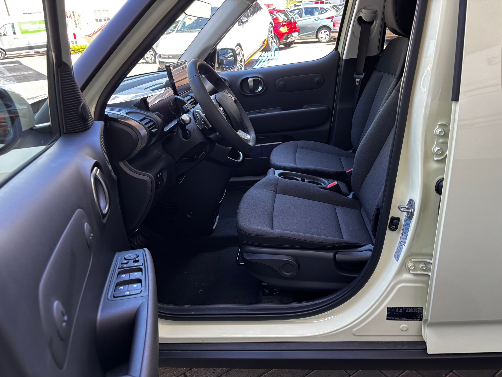 HYUNDAI Inster 49kWh Vertex-image-13