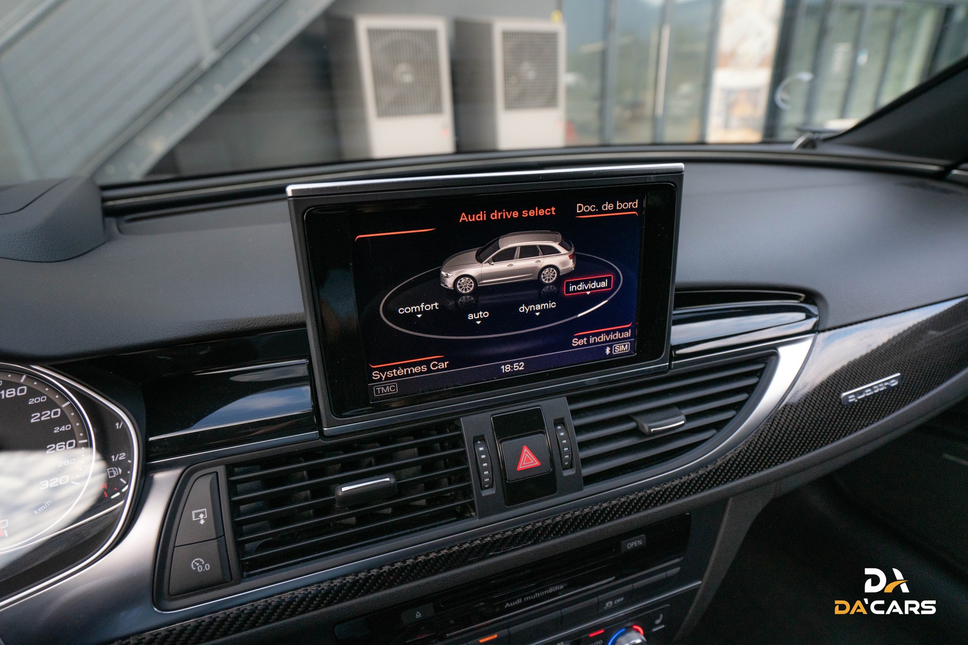 AUDI RS6 Avant 4.0 TFSI V8 quattro Tiptronic-image-15