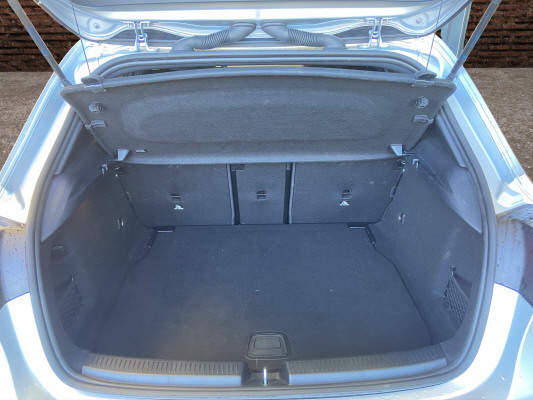 MERCEDES-BENZ A 250 4Matic 8G-DCT-image-6