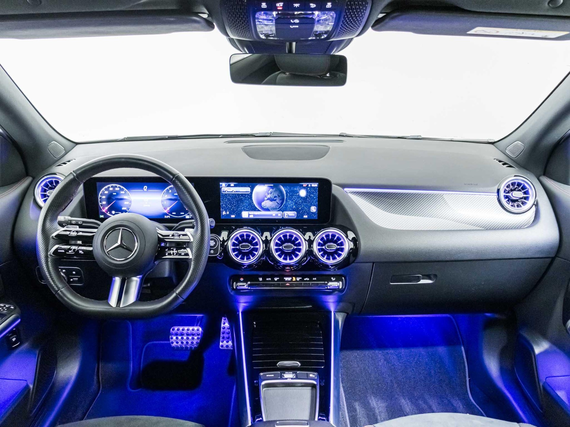 MERCEDES-BENZ GLA 250 4MATIC-image-10