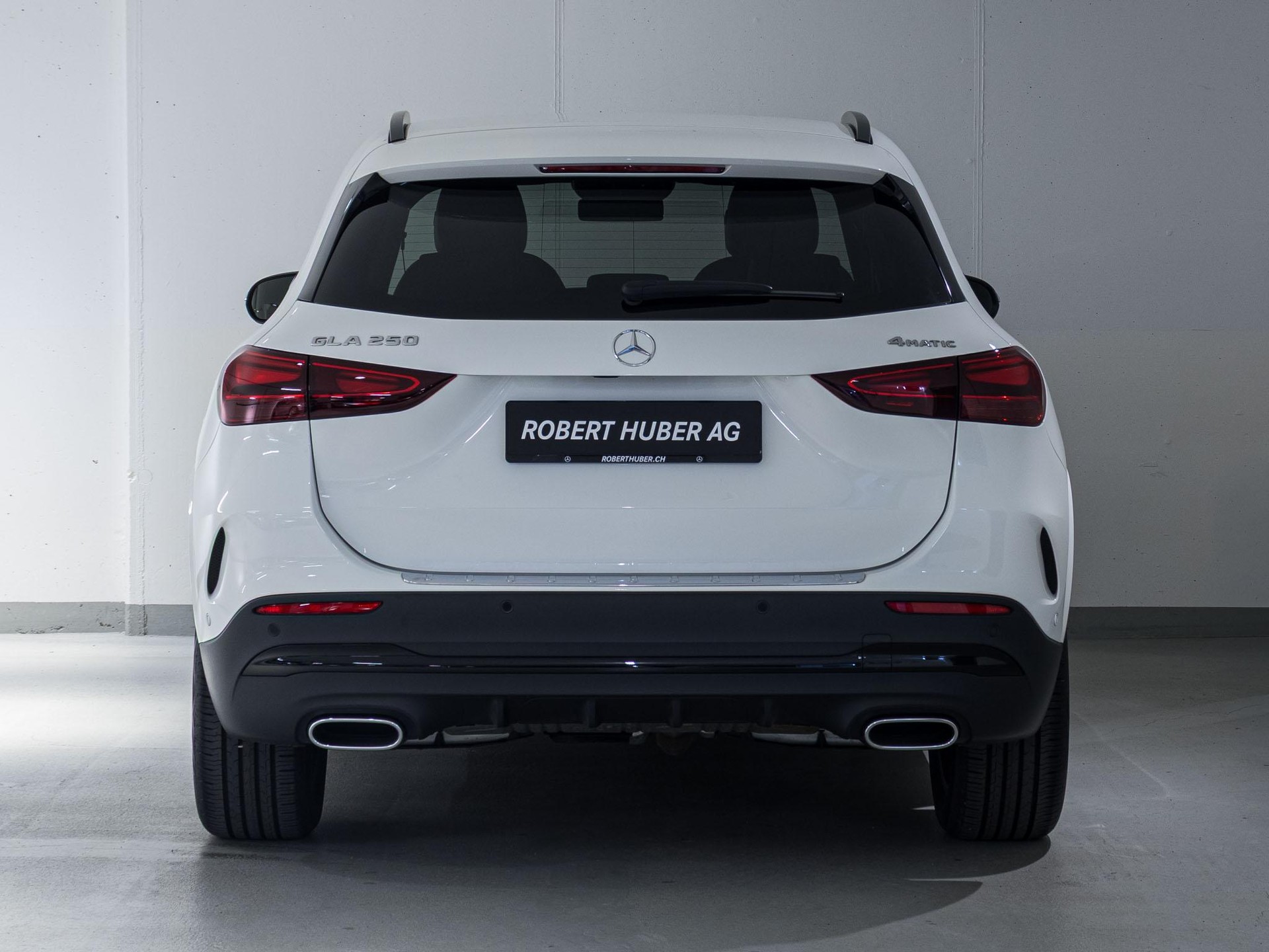 MERCEDES-BENZ GLA 250 4MATIC-image-5