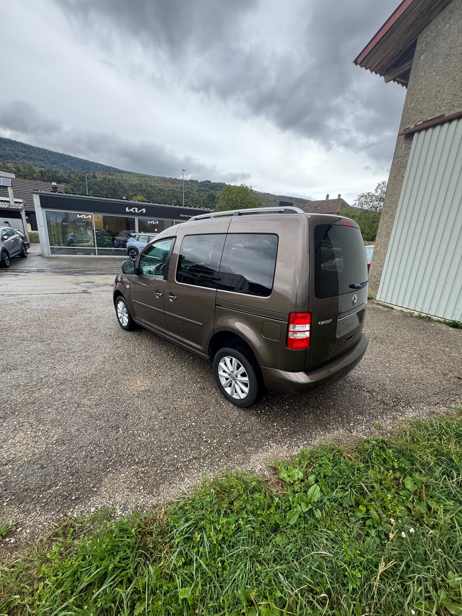 VW Caddy 2.0 TDI 4Motion Highline DSG-image-4