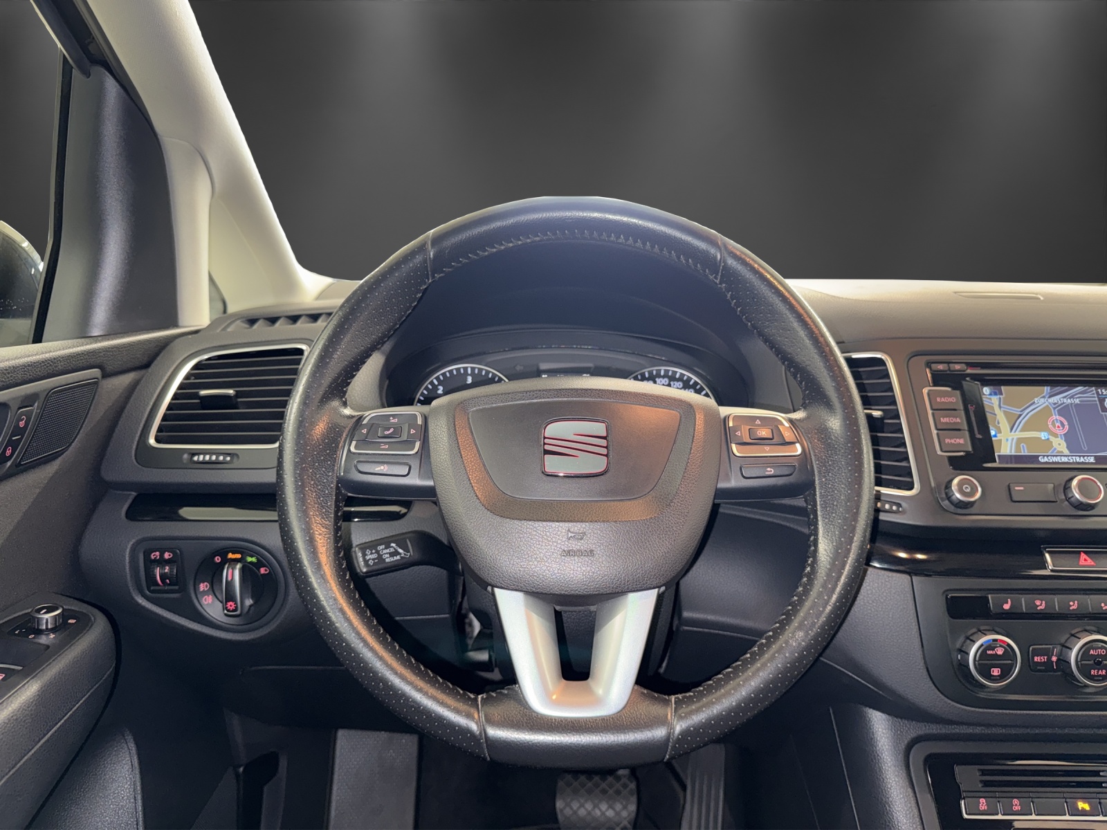 SEAT Alhambra 2.0 TDI Style ITECH Eco DSG-image-15