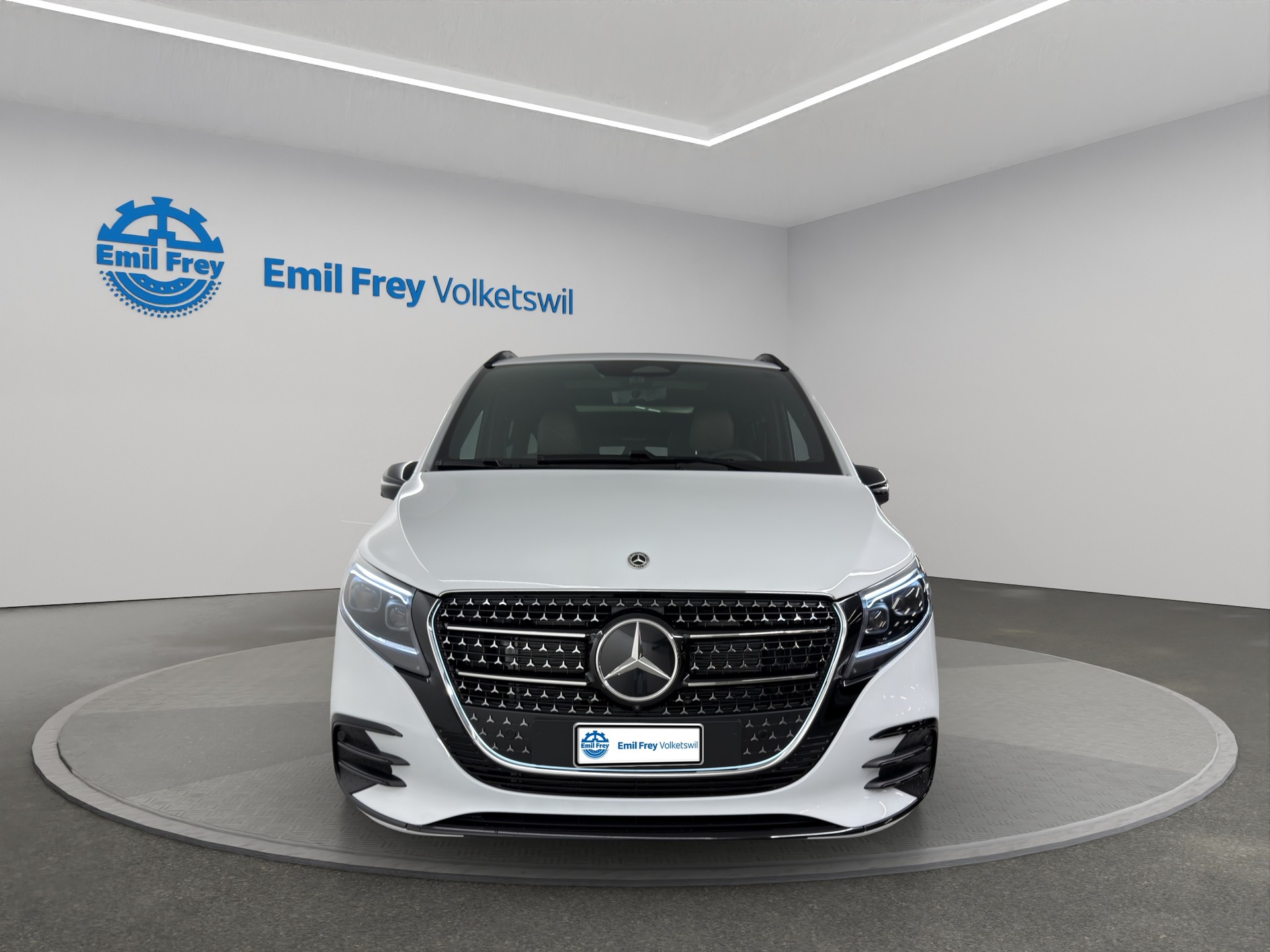 MERCEDES-BENZ V 300 d Swiss Ed. lang 4matic Van-image-4