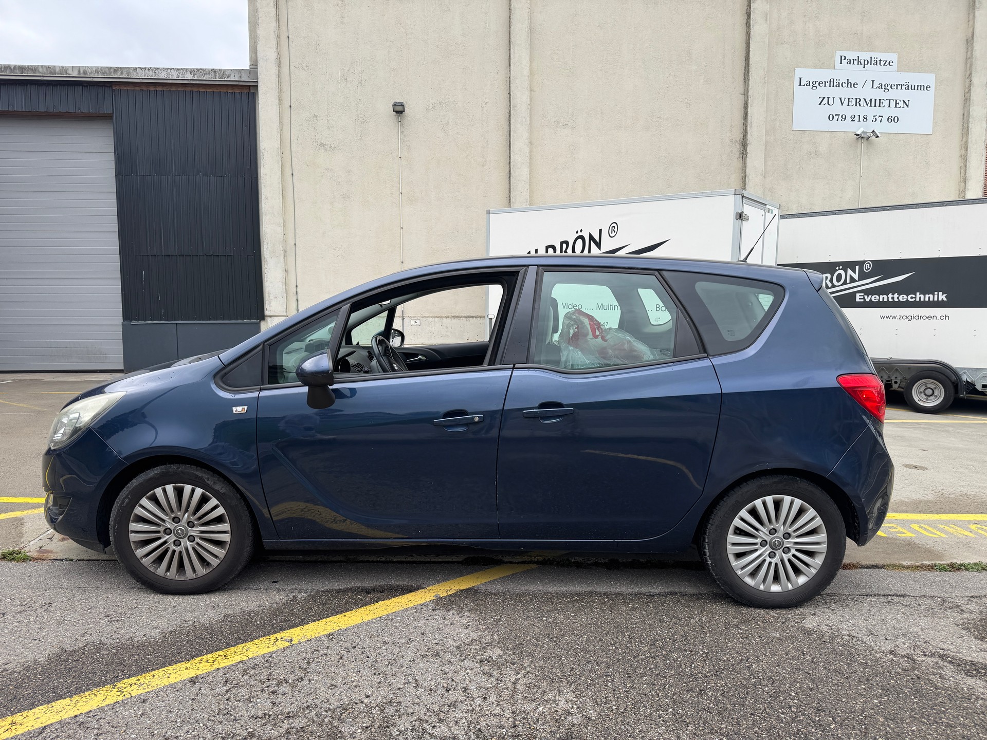 OPEL Meriva 1.4 Turbo Cosmo-image-1