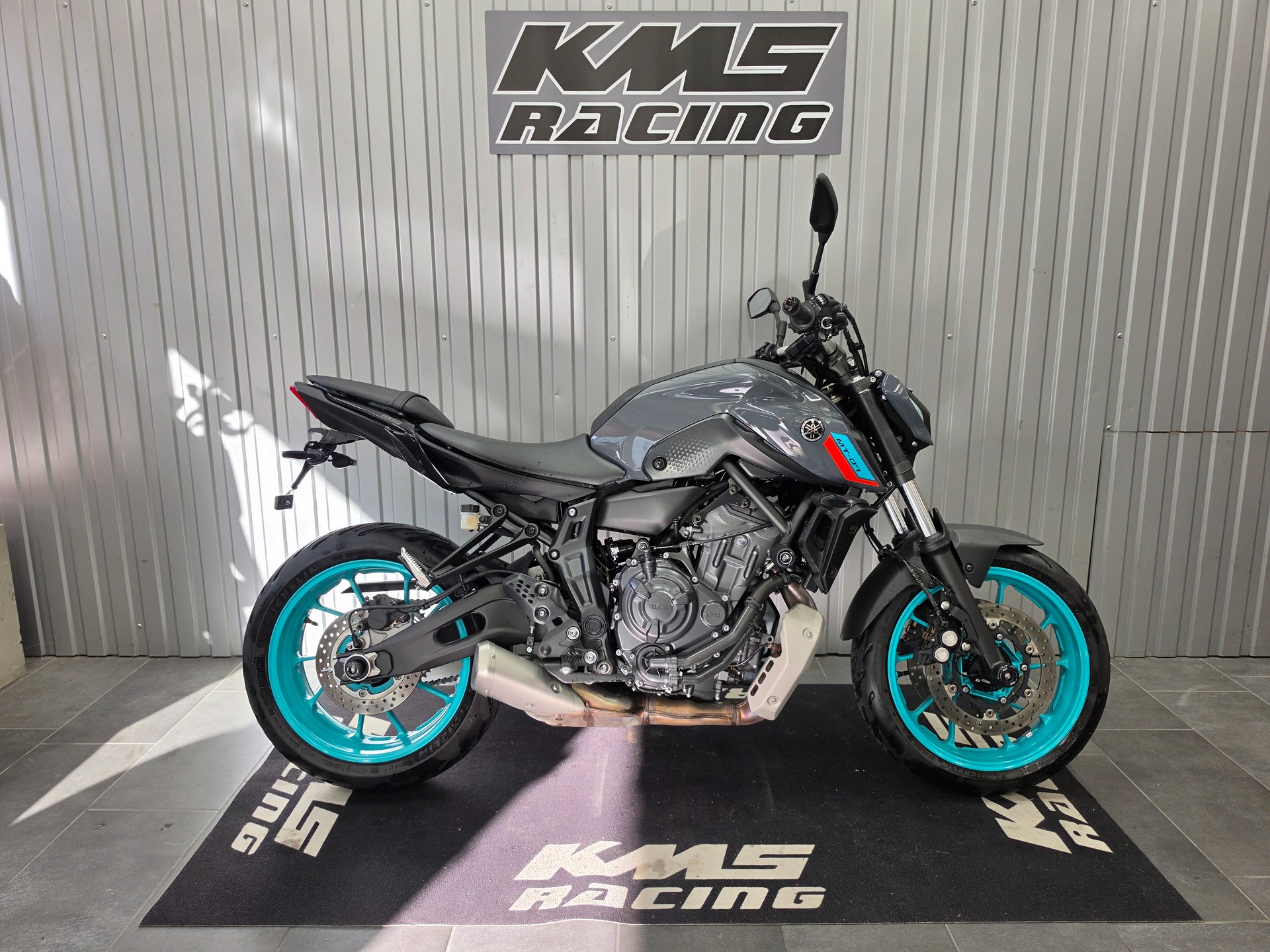 YAMAHA MT-07