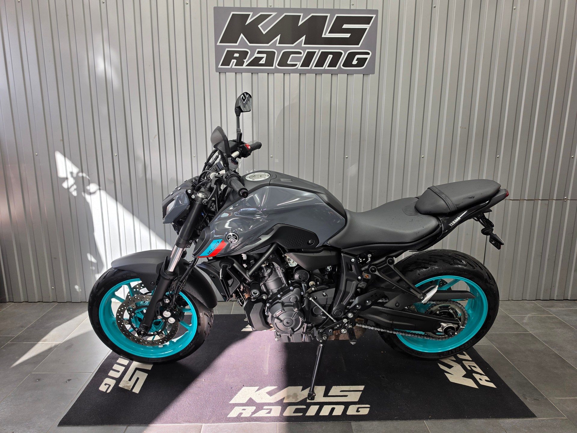 YAMAHA MT-07-showroom-element-1