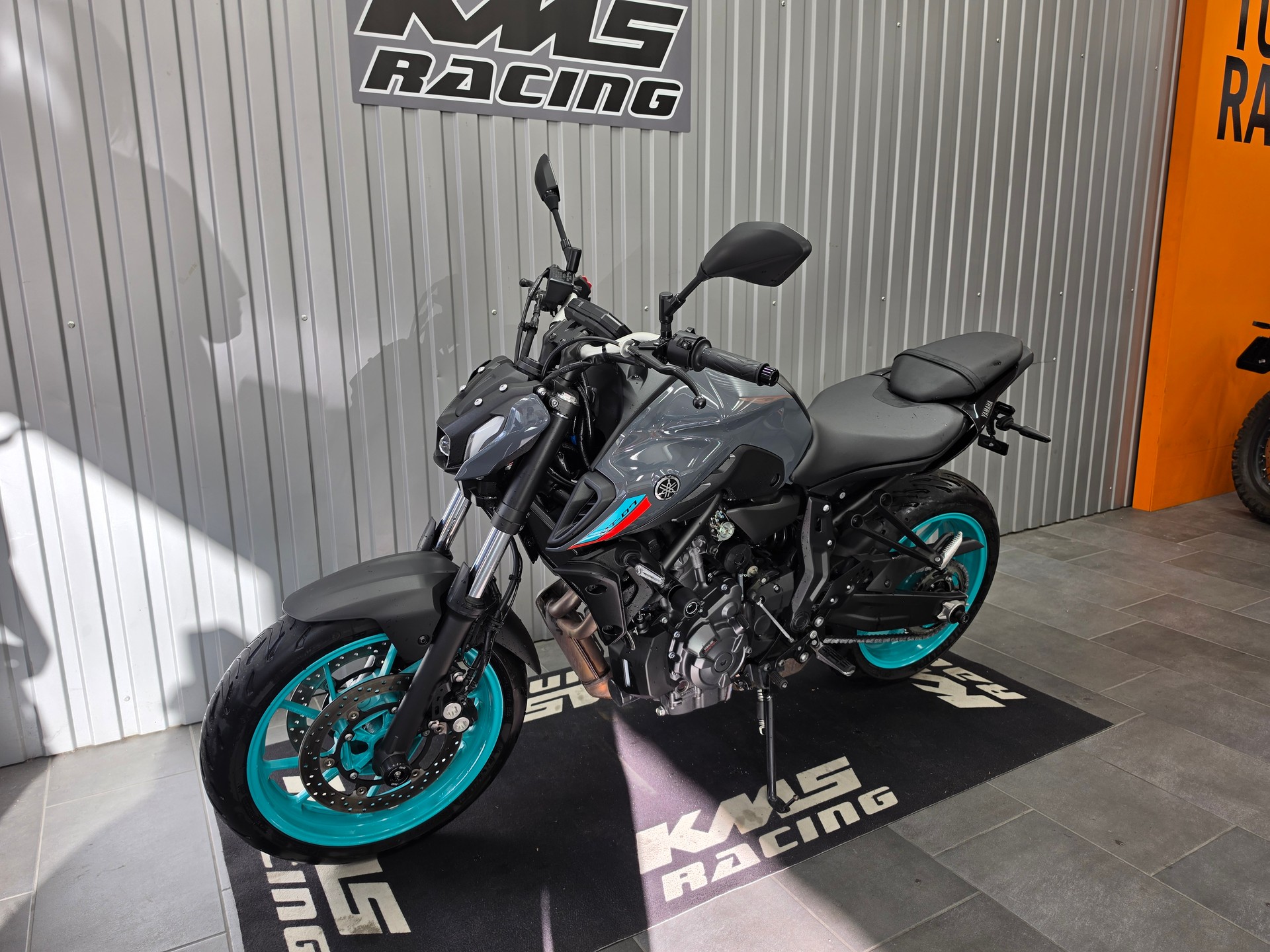 YAMAHA MT-07-showroom-element-2
