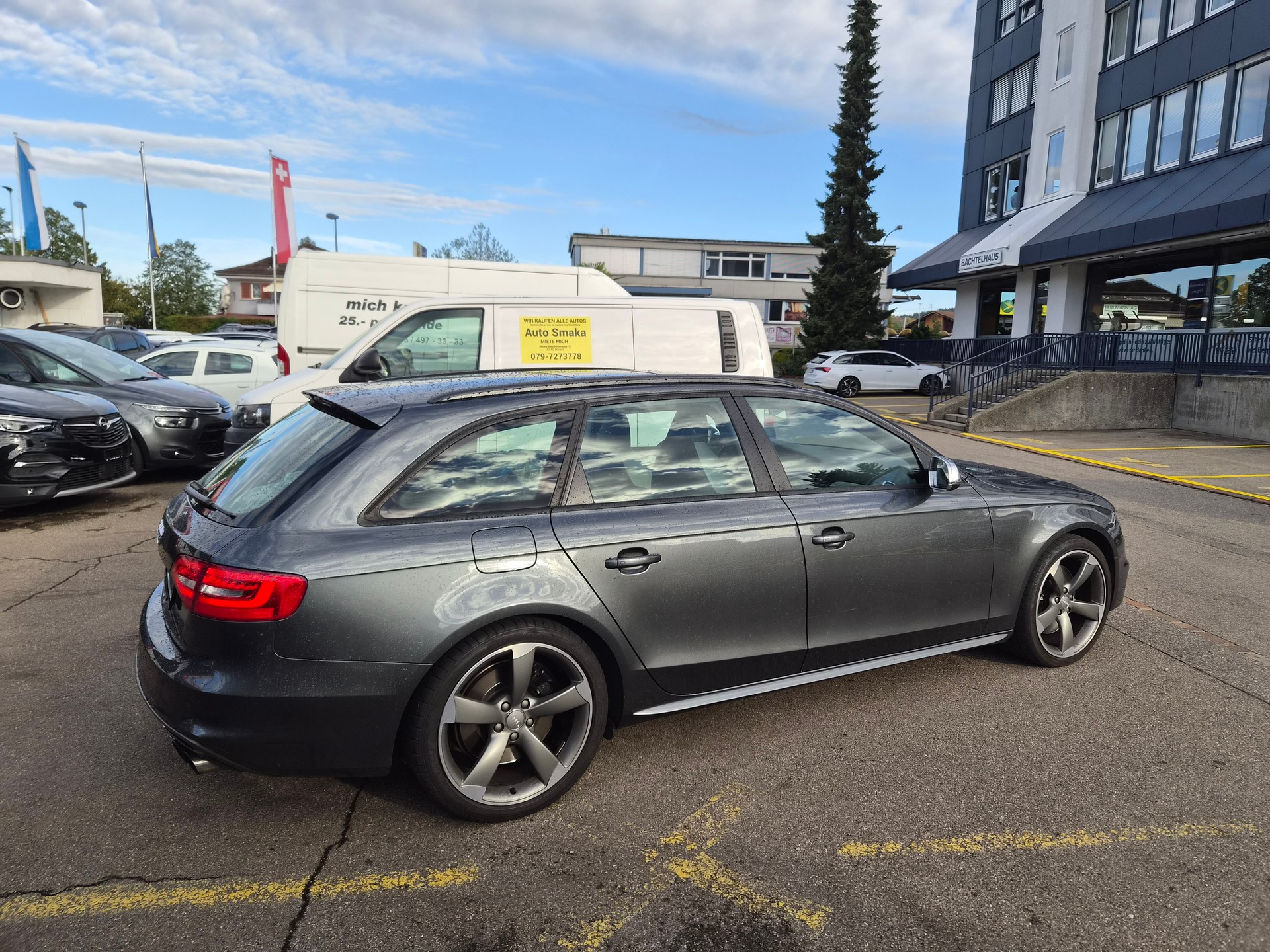 AUDI S4 Avant 3.0 TFSI quattro S-tronic-image-1