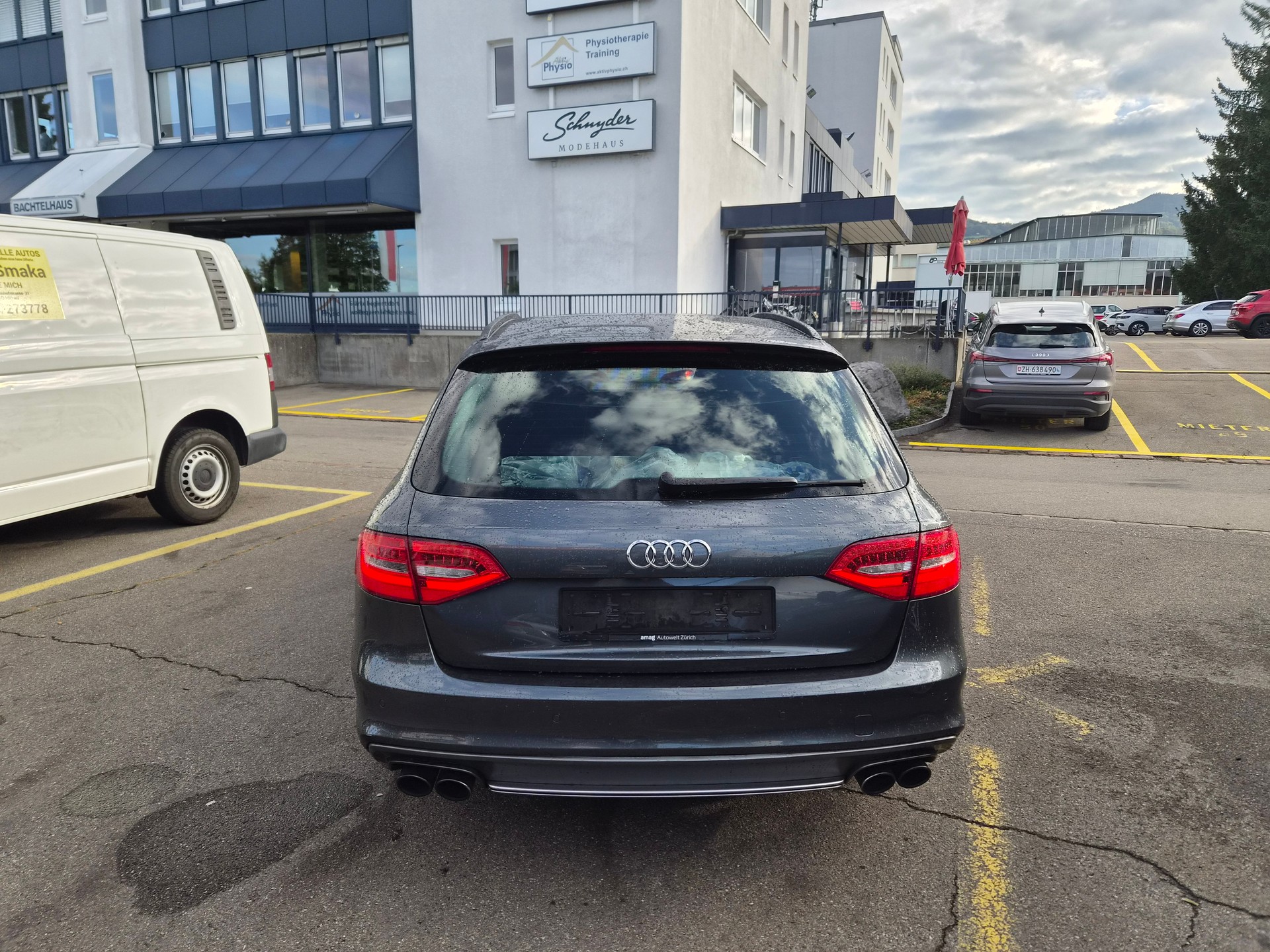 AUDI S4 Avant 3.0 TFSI quattro S-tronic-image-3