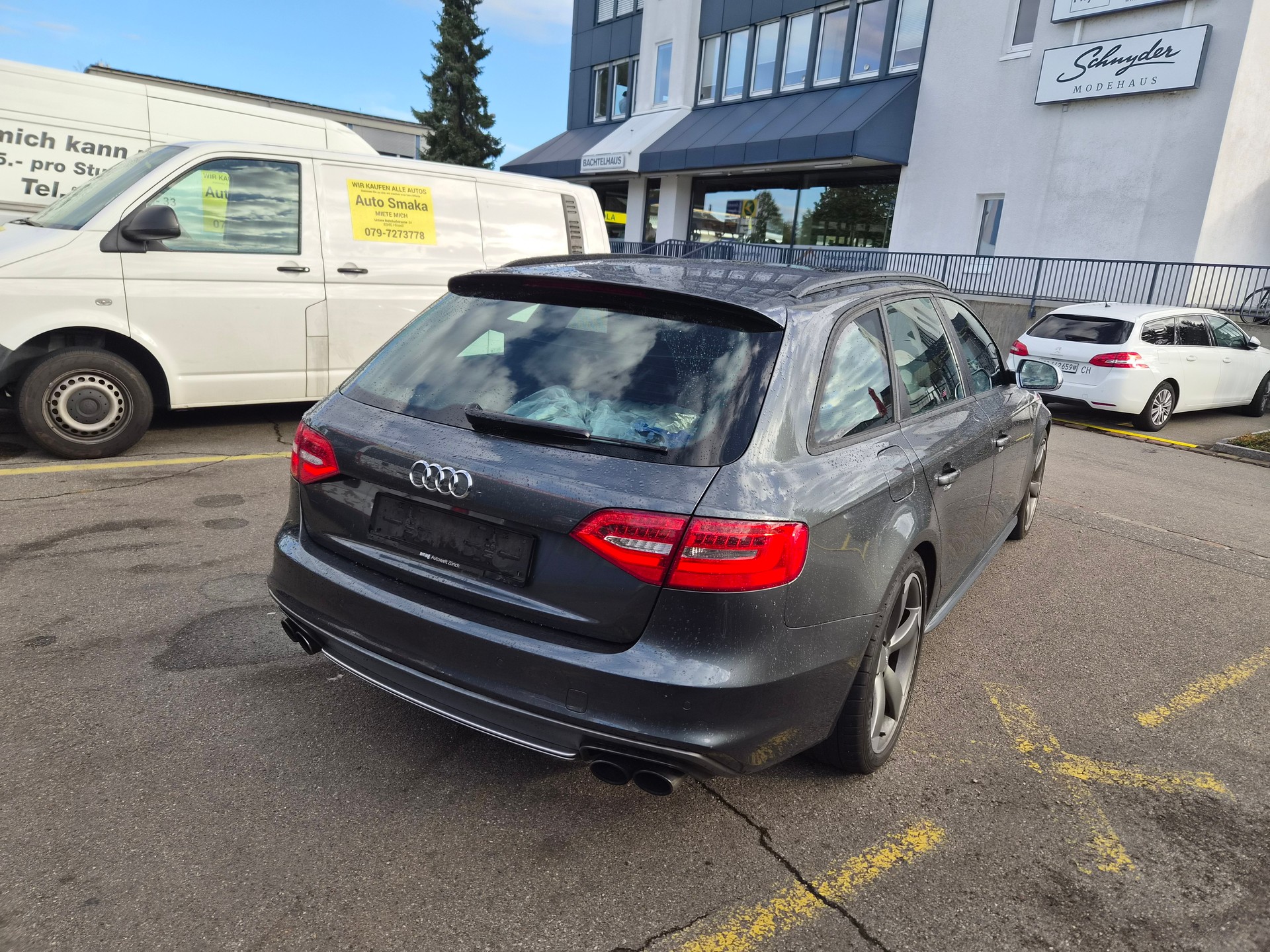 AUDI S4 Avant 3.0 TFSI quattro S-tronic-image-2