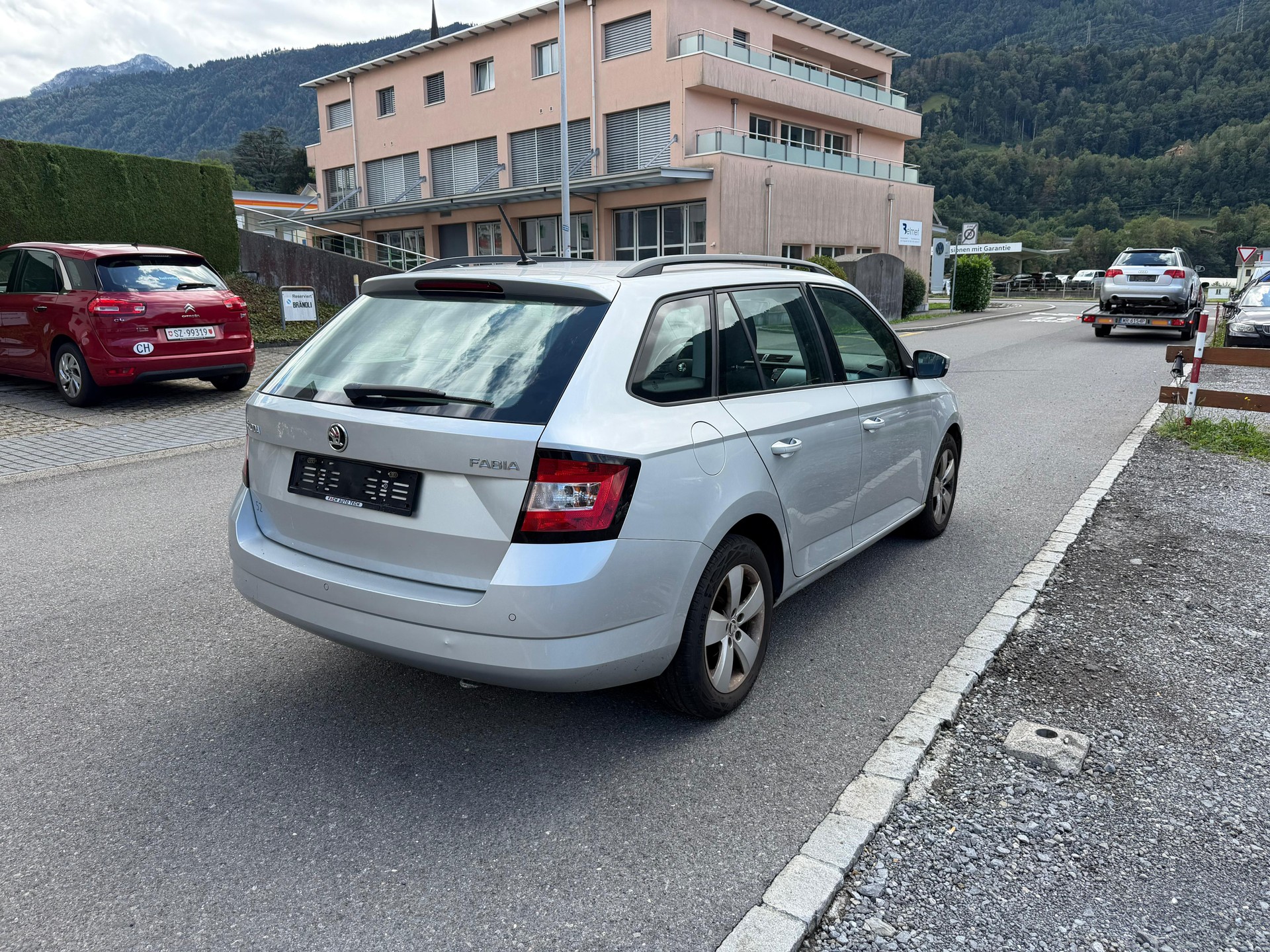 SKODA Fabia 1.4 TDI Ambition DSG-image-2