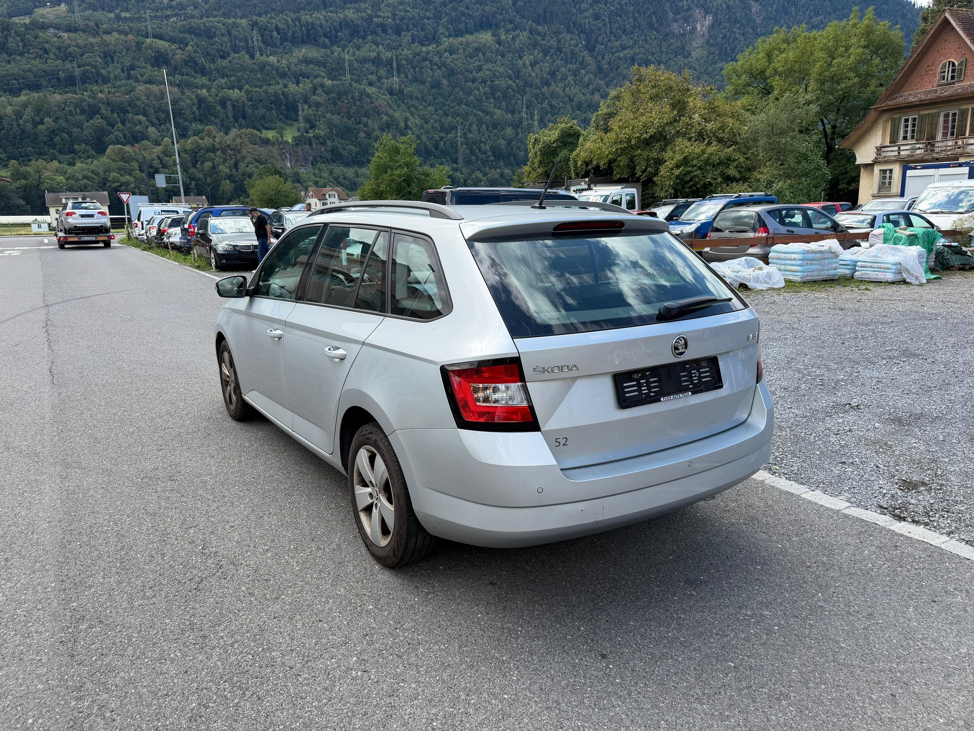 SKODA Fabia 1.4 TDI Ambition DSG-image-3
