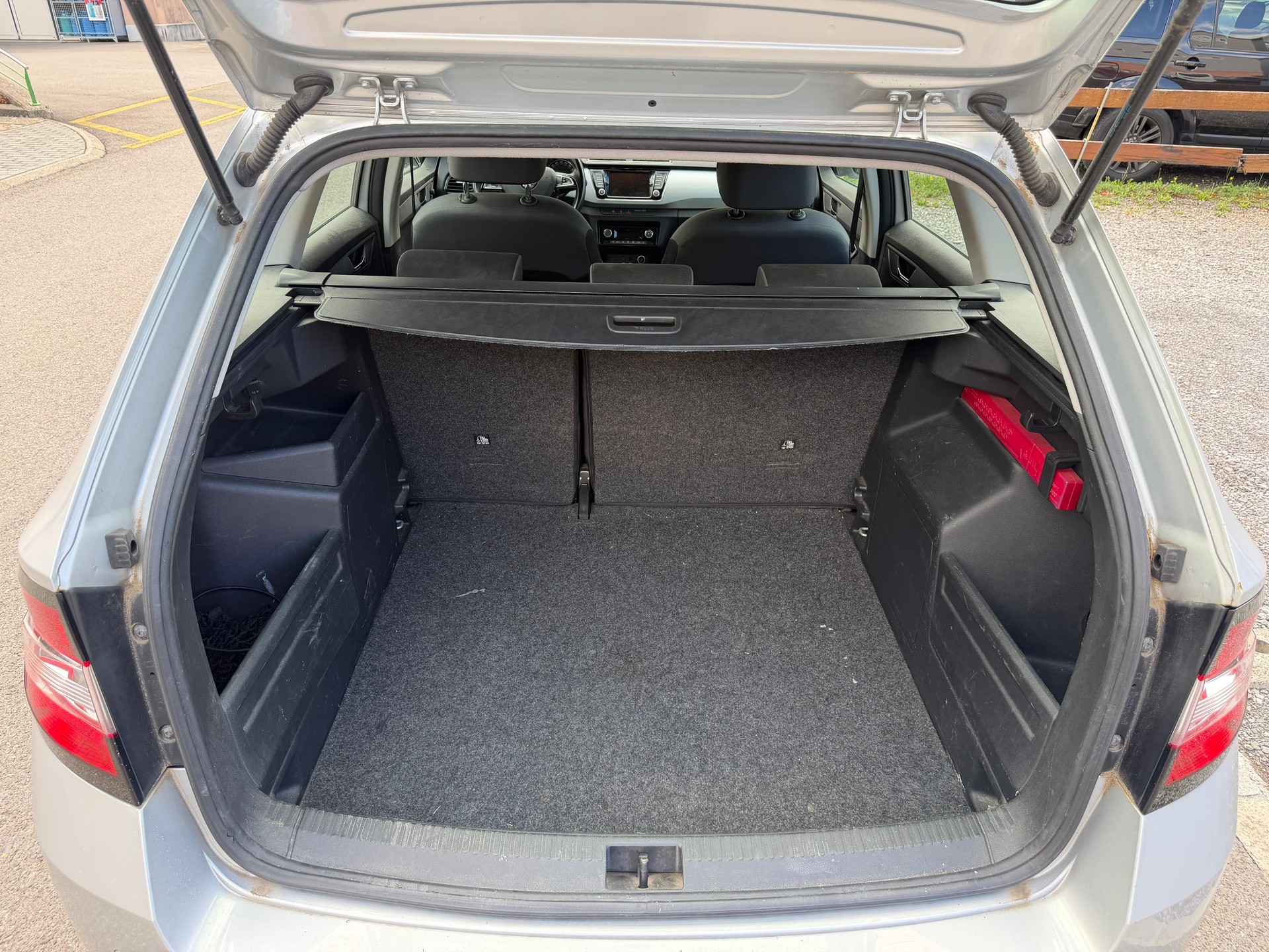 SKODA Fabia 1.4 TDI Ambition DSG-image-4