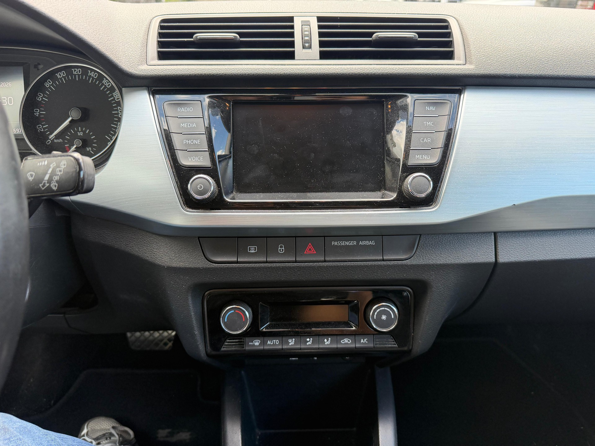 SKODA Fabia 1.4 TDI Ambition DSG-image-8