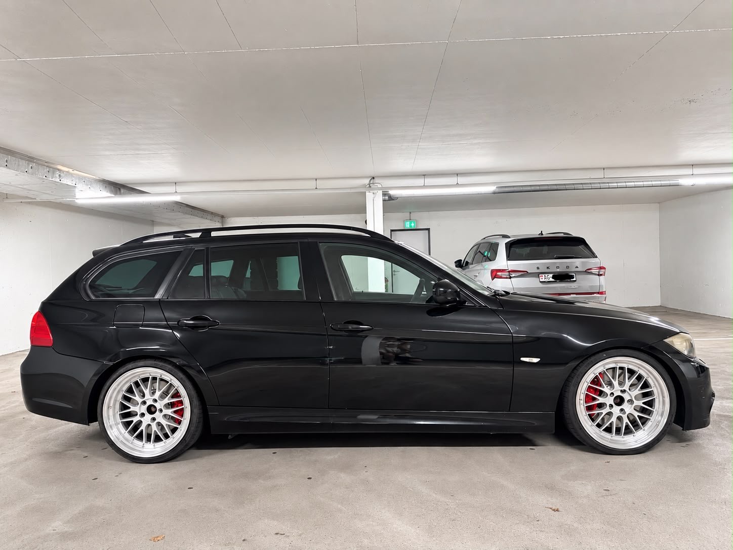 BMW 335i xDrive Touring M- Packet-image-1