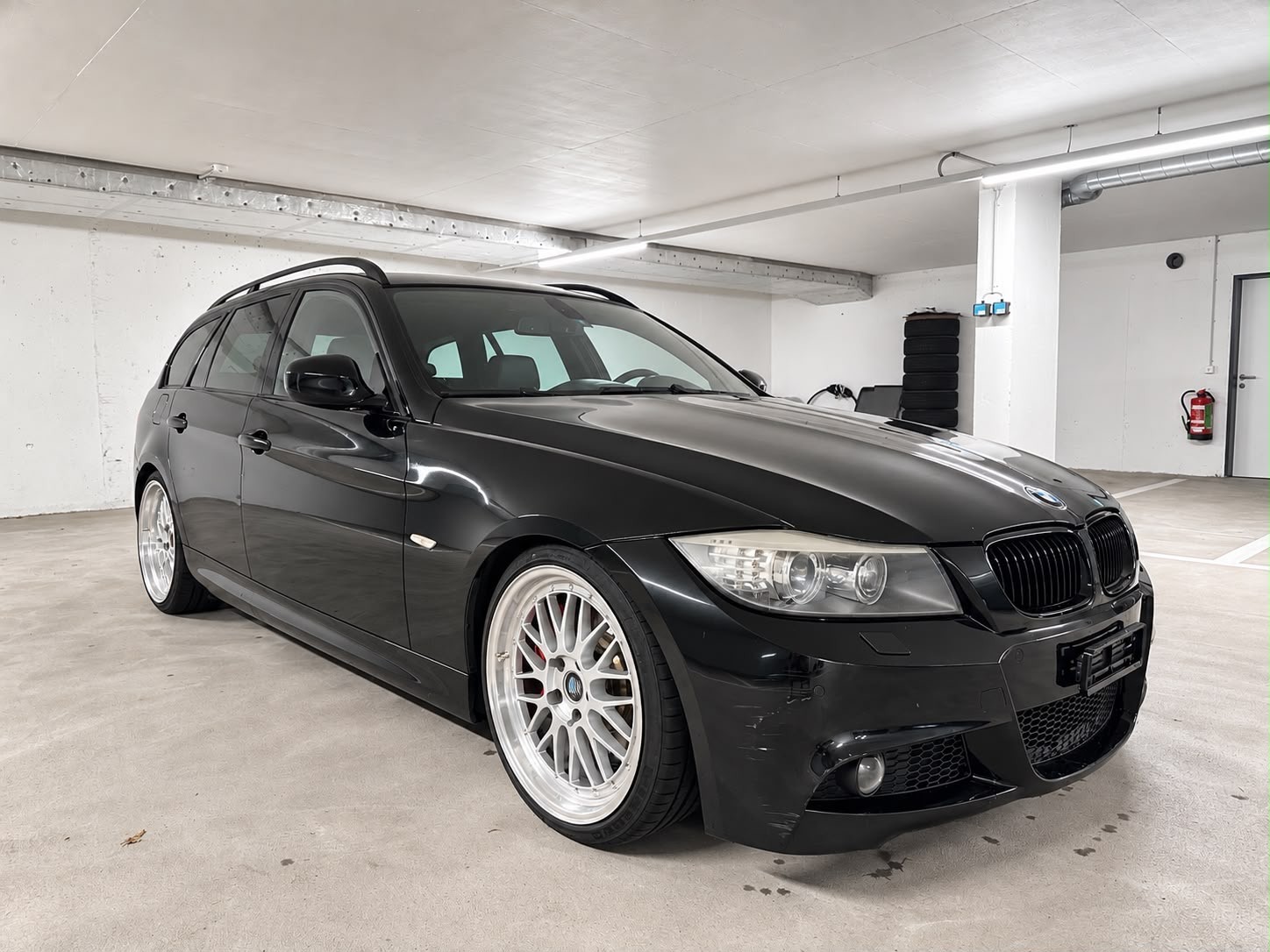 BMW 335i xDrive Touring M- Packet-image-0
