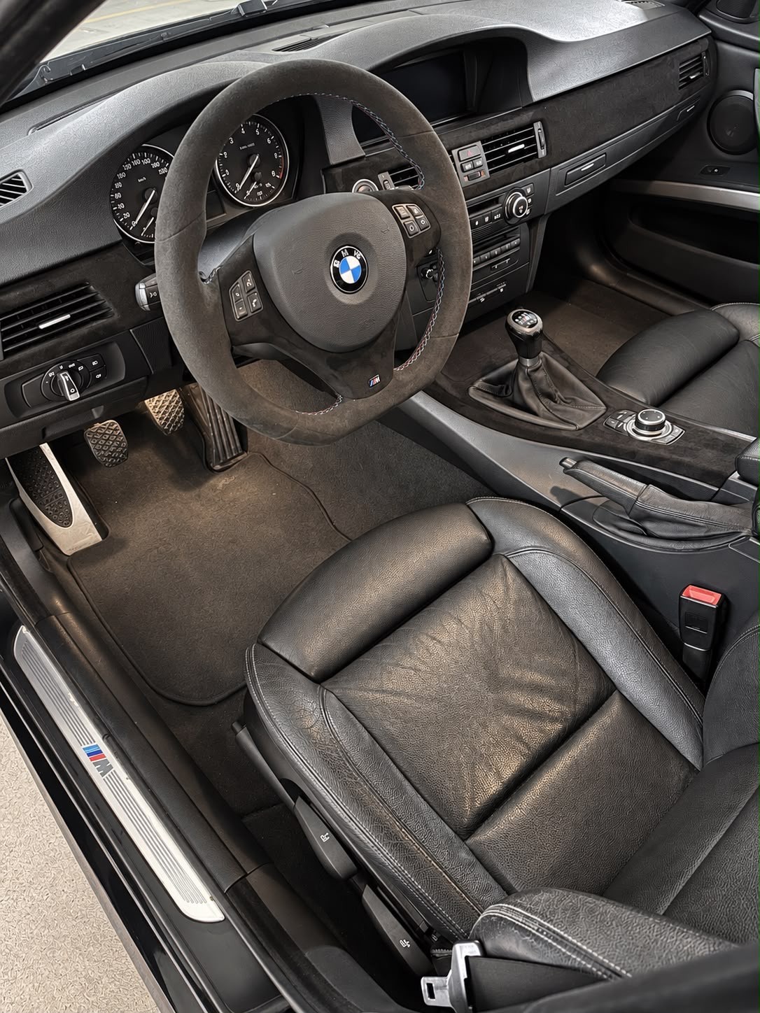 BMW 335i xDrive Touring M- Packet-image-8