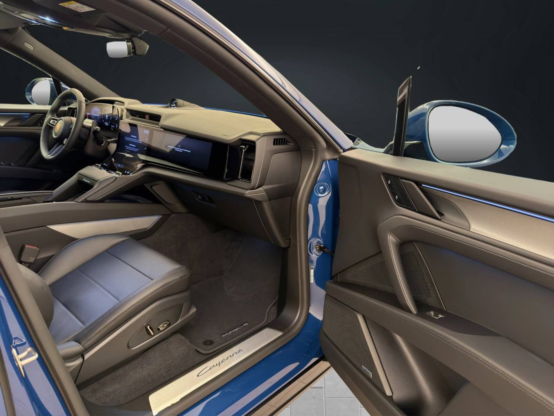 PORSCHE Cayenne Coupé Electric-image-17