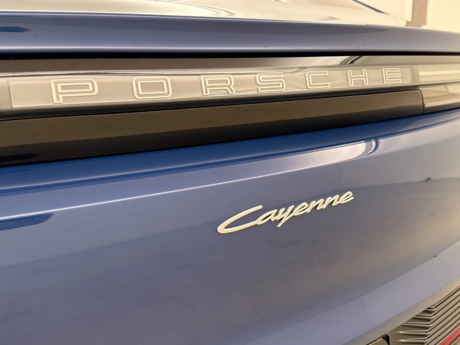 PORSCHE Cayenne Coupé Electric-image-25