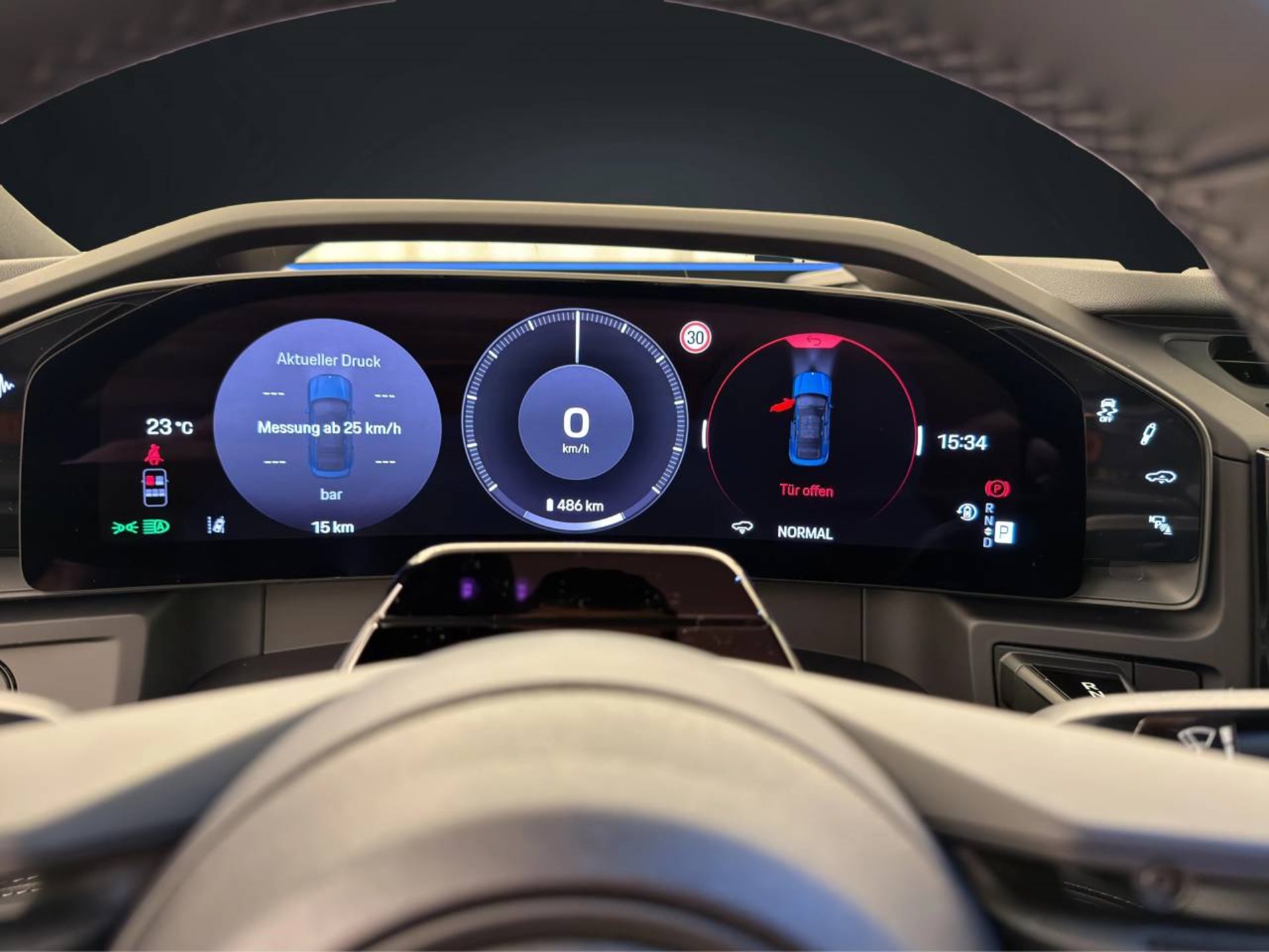PORSCHE Cayenne Coupé Electric-image-22