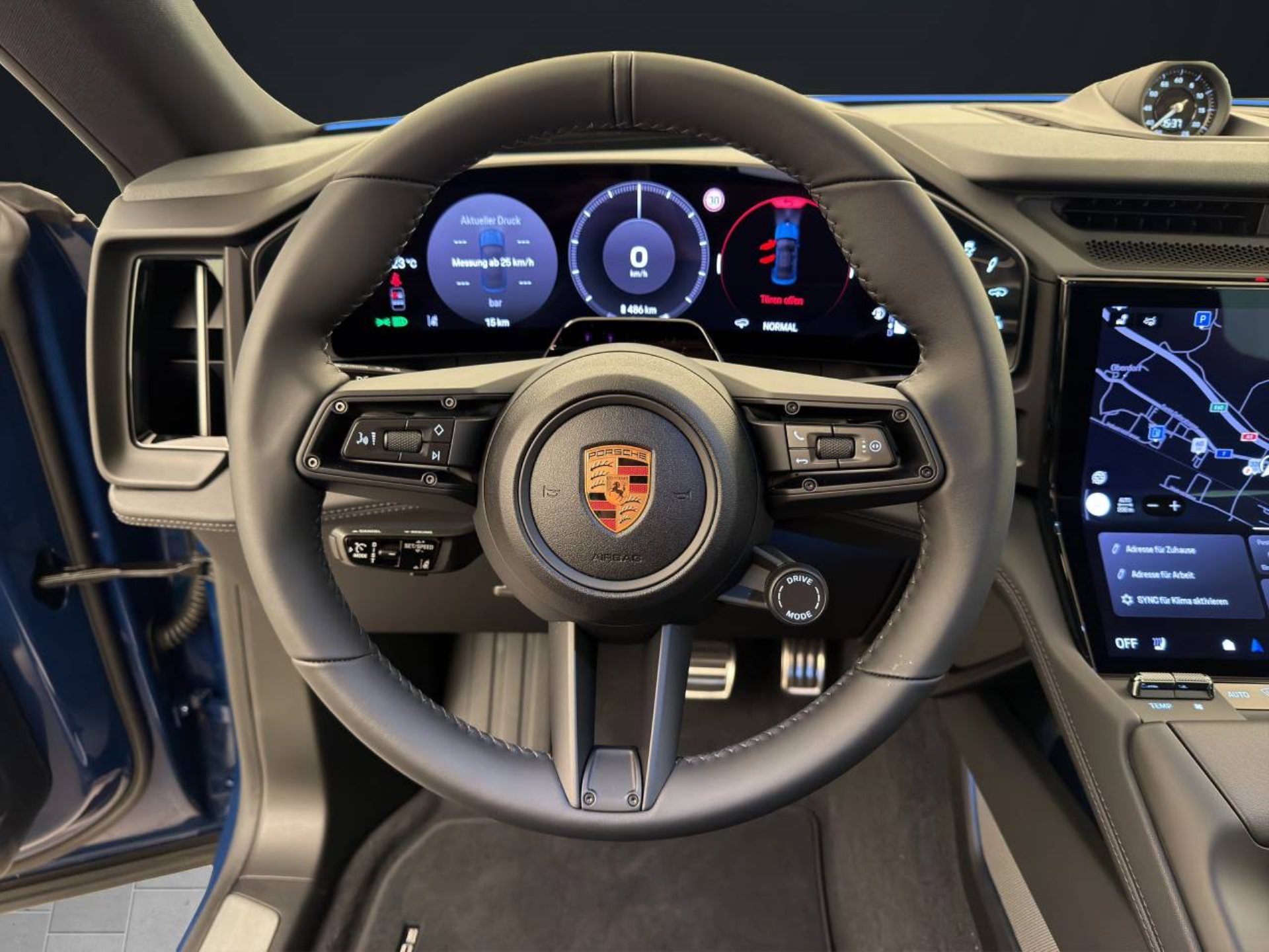 PORSCHE Cayenne Coupé Electric-image-12