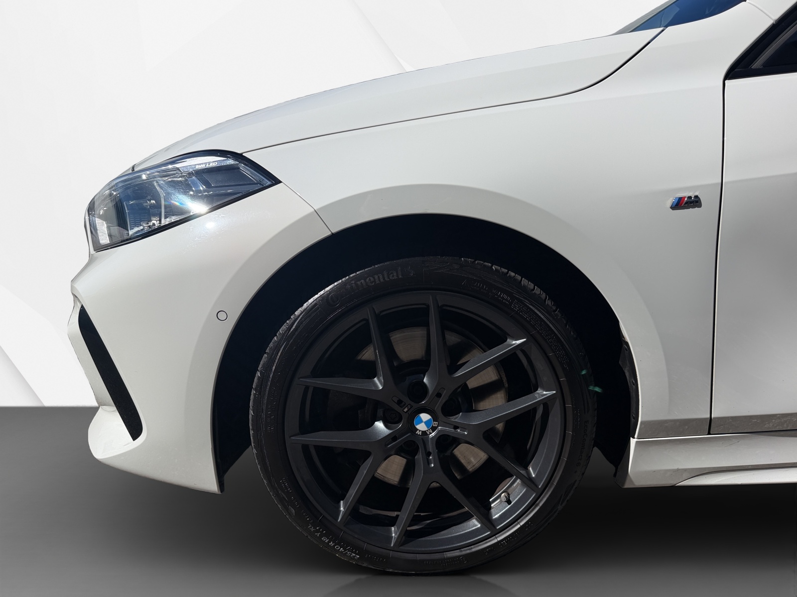 BMW 120i M Sport Steptronic-image-10