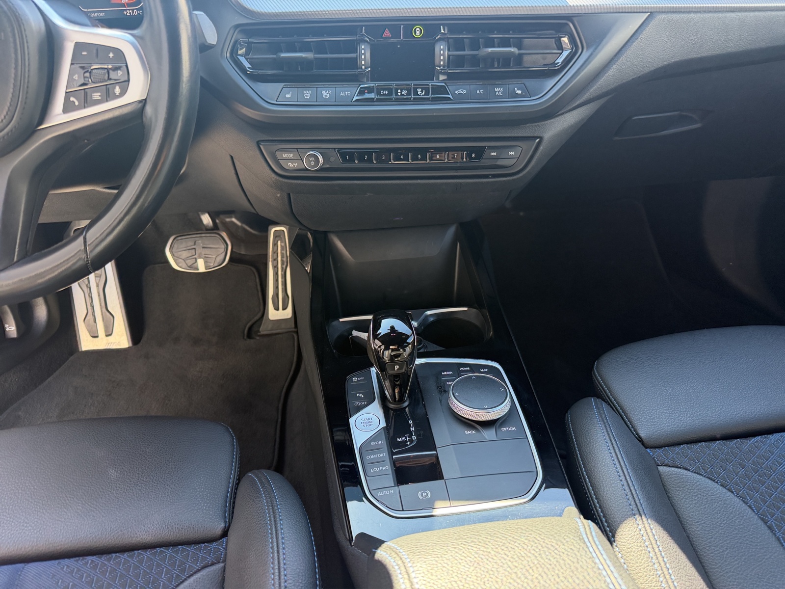 BMW 120i M Sport Steptronic-image-15