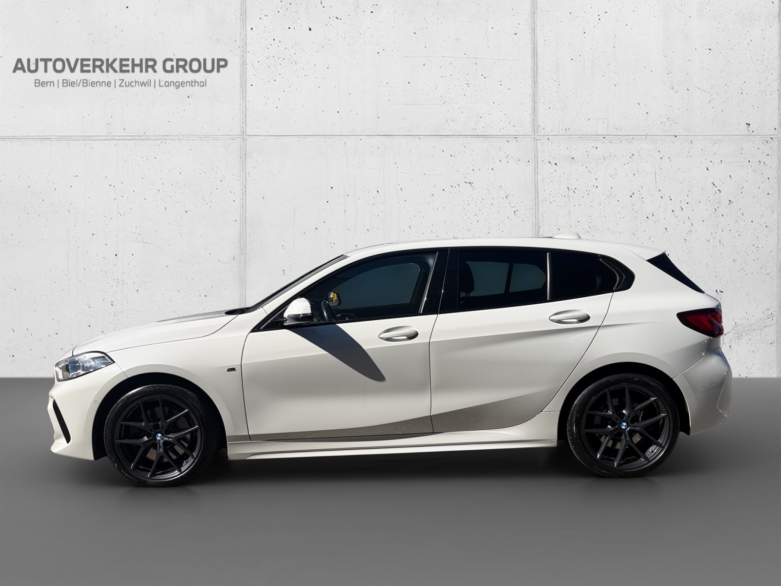 BMW 120i M Sport Steptronic-image-1