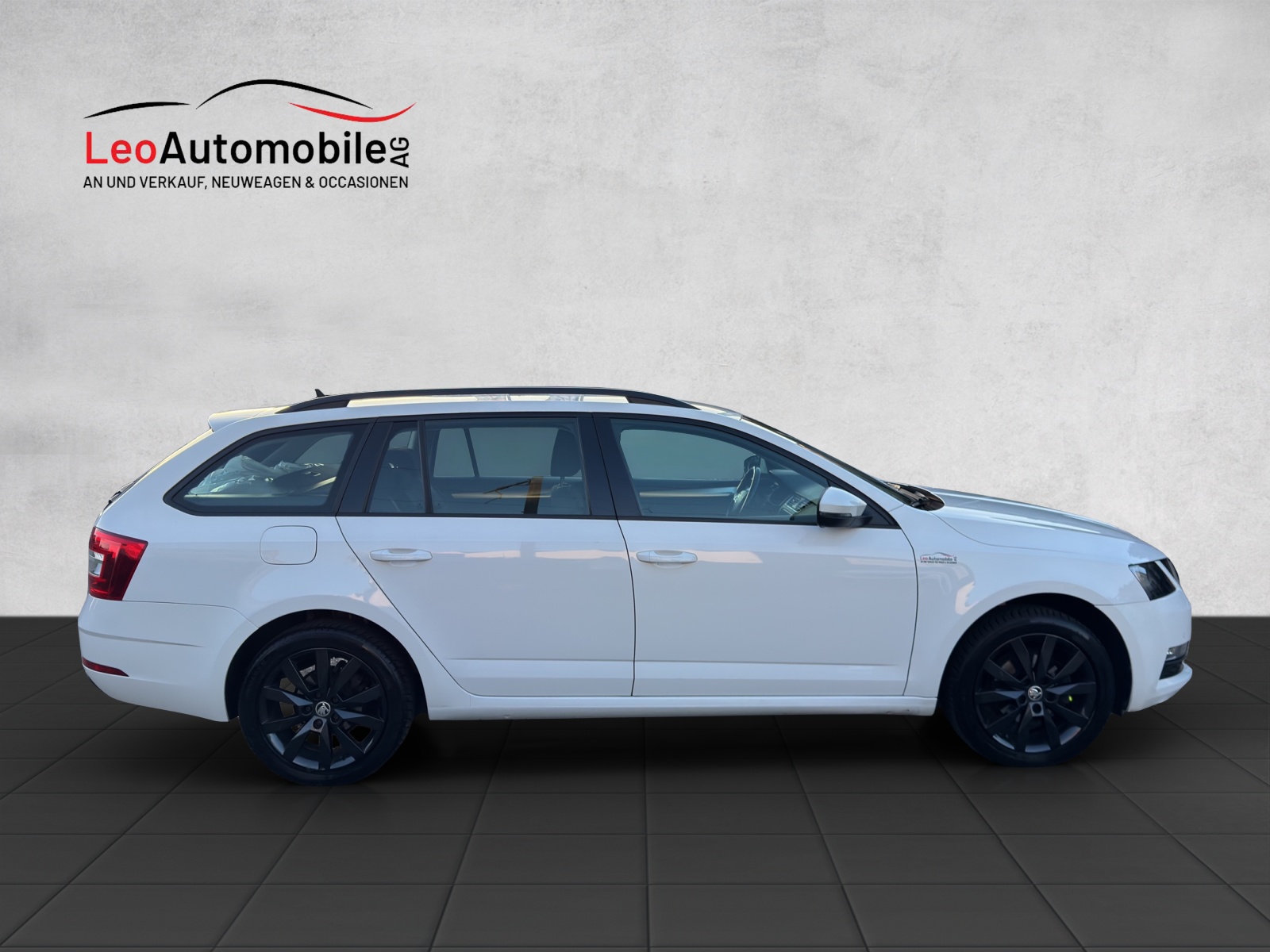 SKODA Octavia Combi 1.6 TDI Ambition-image-5