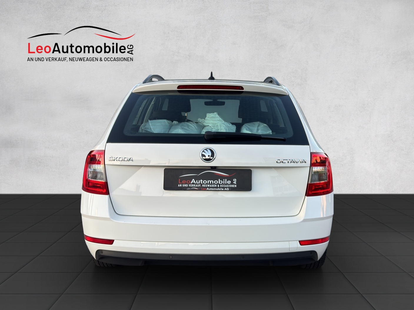 SKODA Octavia Combi 1.6 TDI Ambition-image-4