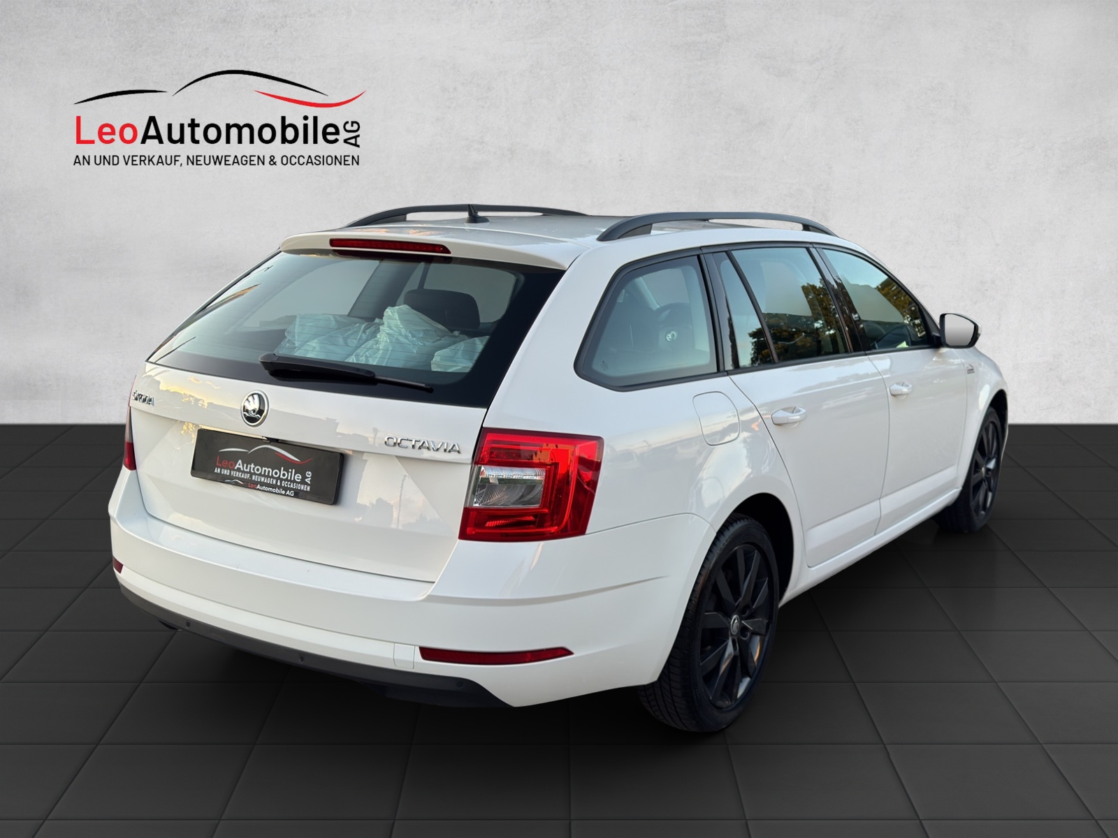 SKODA Octavia Combi 1.6 TDI Ambition-image-2