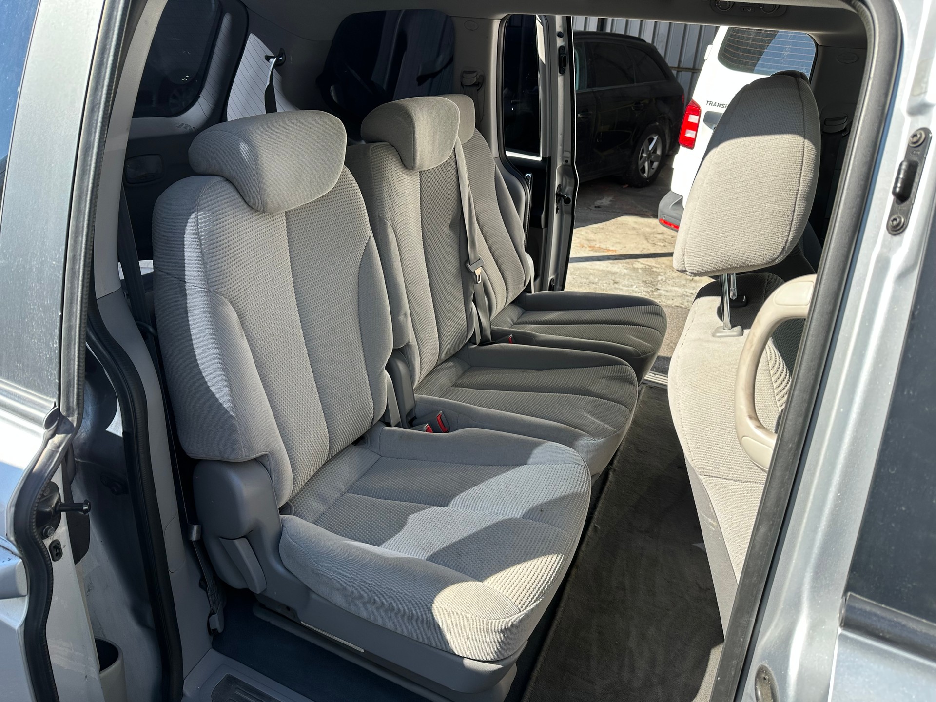KIA Carnival 2.9 CRDi Style-image-9
