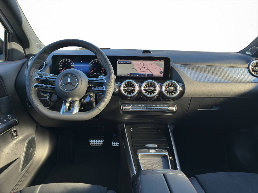 MERCEDES-BENZ GLA 35 AMG 4Matic-image-13
