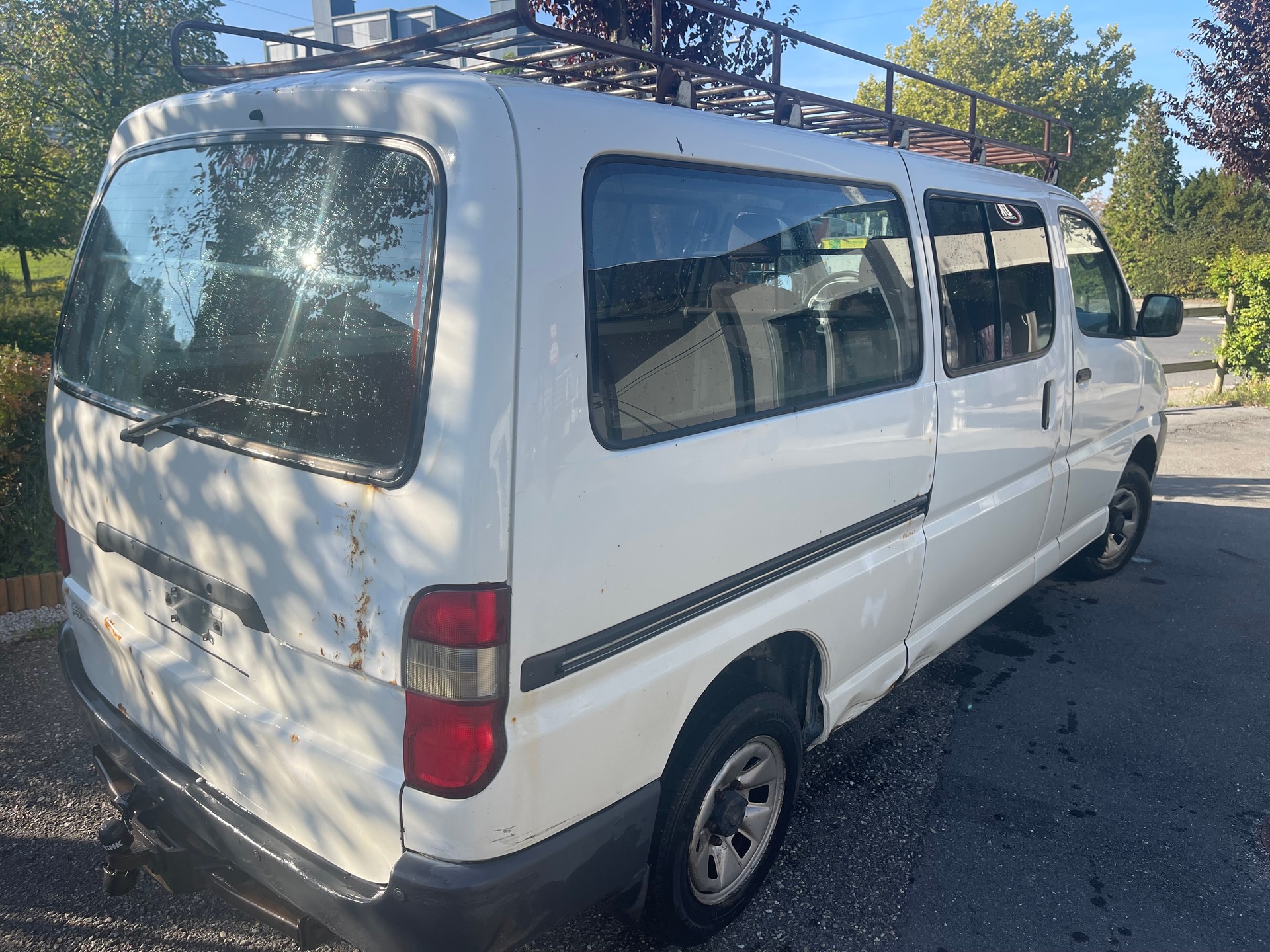 TOYOTA Hiace D-4D Van 4WD LWB-image-8