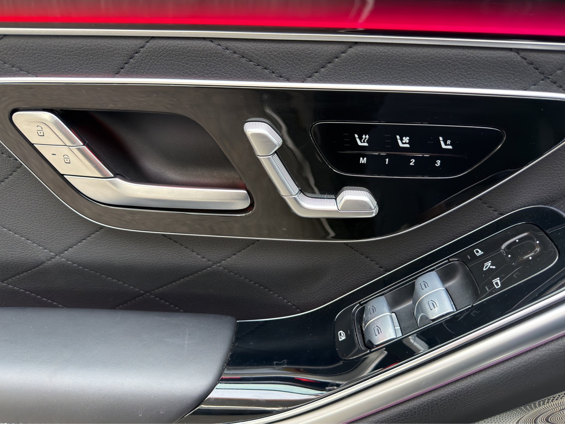 MERCEDES-BENZ S 350 d AMG Line 4matic-image-16