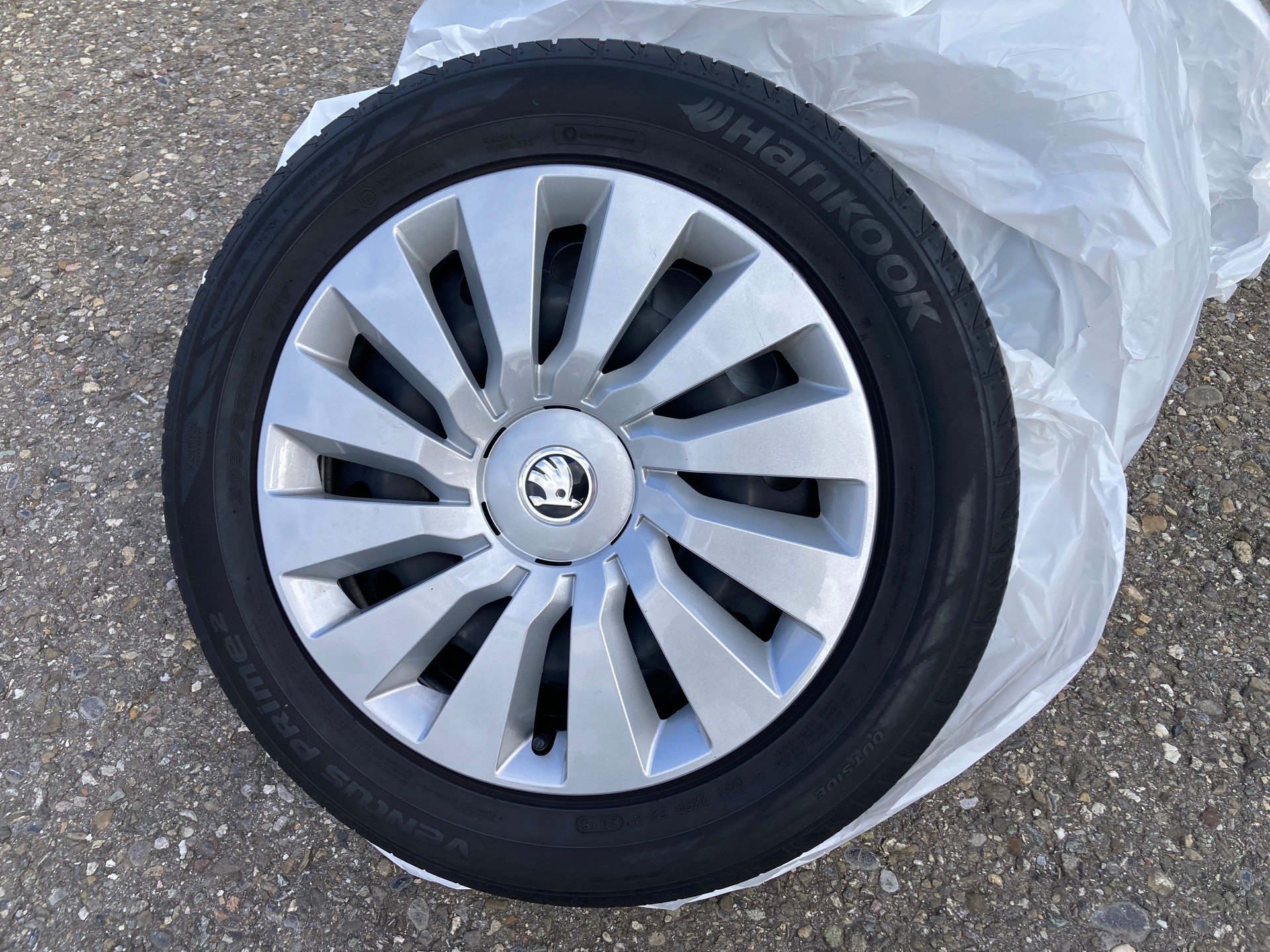 SKODA Octavia Combi 1.2 TSI DSG-image-11
