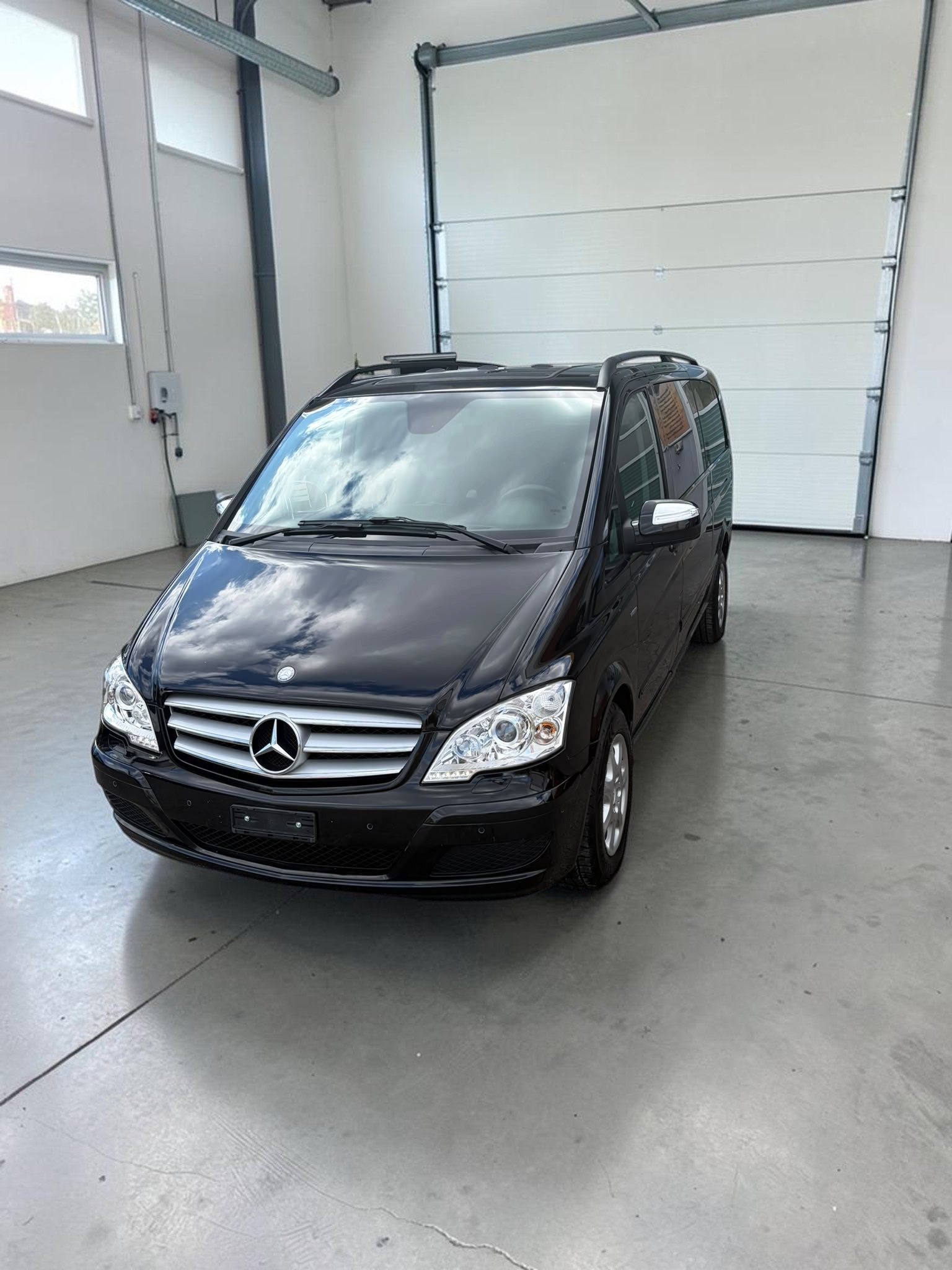 MERCEDES-BENZ Viano 3.0 CDI Blue Efficiency Ambiente EL A-image-1